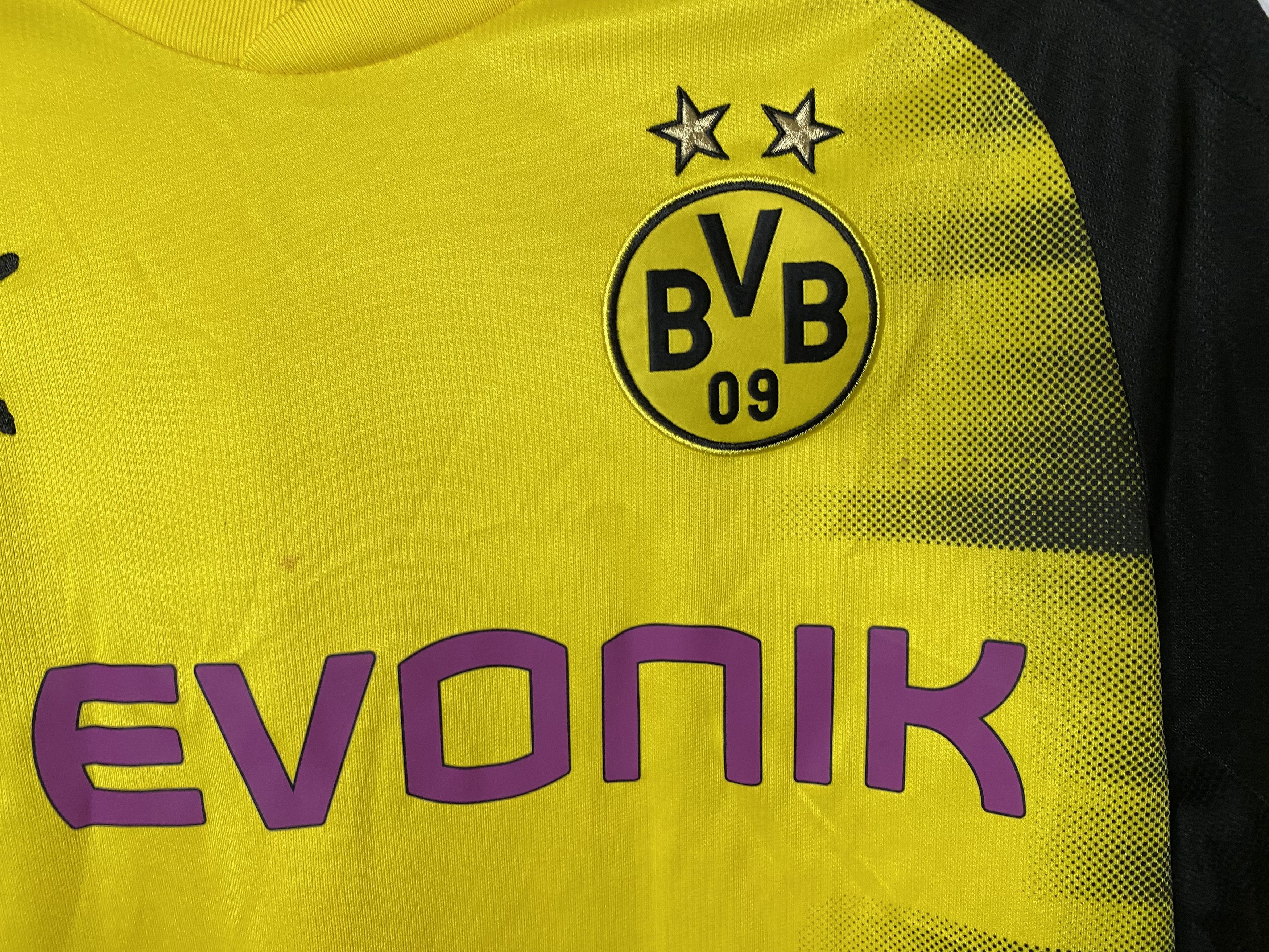 Puma BORUSSIA DORTMUND 2017 2018 HOME CUP FOOTBALL SHIRT SOCCER Size US M / EU 48-50 / 2 - 6 Thumbnail