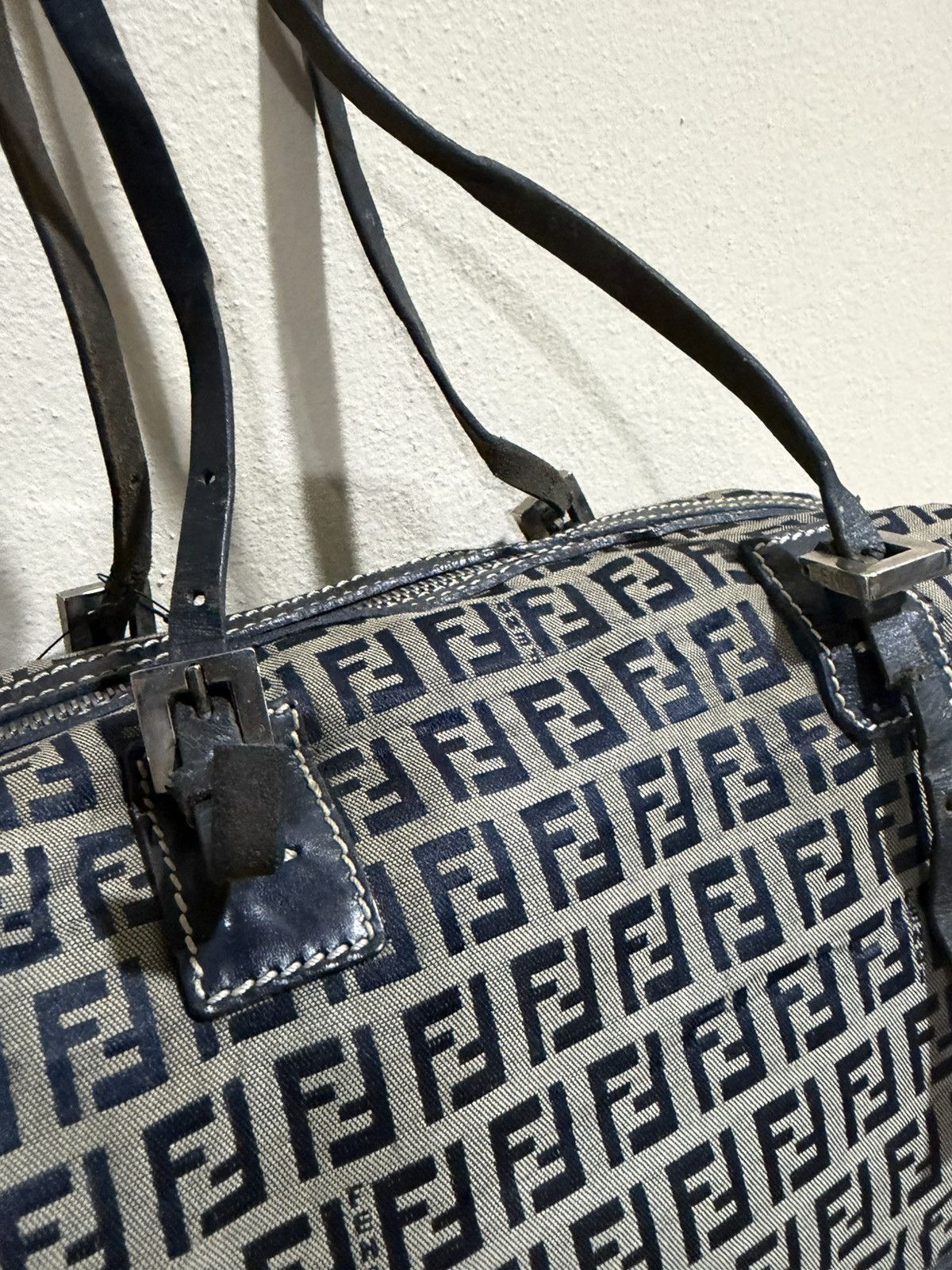 Fendi Authentic Fendi Zucca Monogram Canvas Hand Bag Size ONE SIZE - 5 Thumbnail