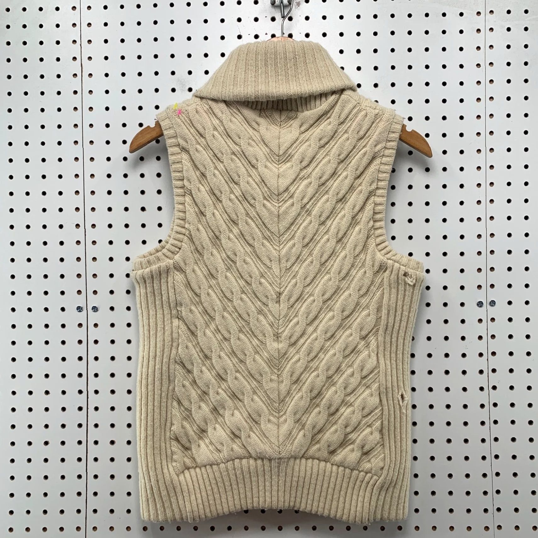 Eddie Bauer Eddie Bauer Wool Vest Jacket Womens Medium Beige Cable Knit Insulated Cozy Vest Size M / US 6-8 / IT 42-44 - 2 Thumbnail