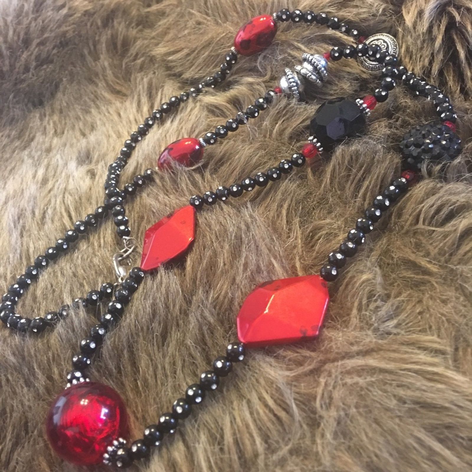 Jewelry Red black and silver beaded long necklace Size ONE SIZE - 7 Thumbnail