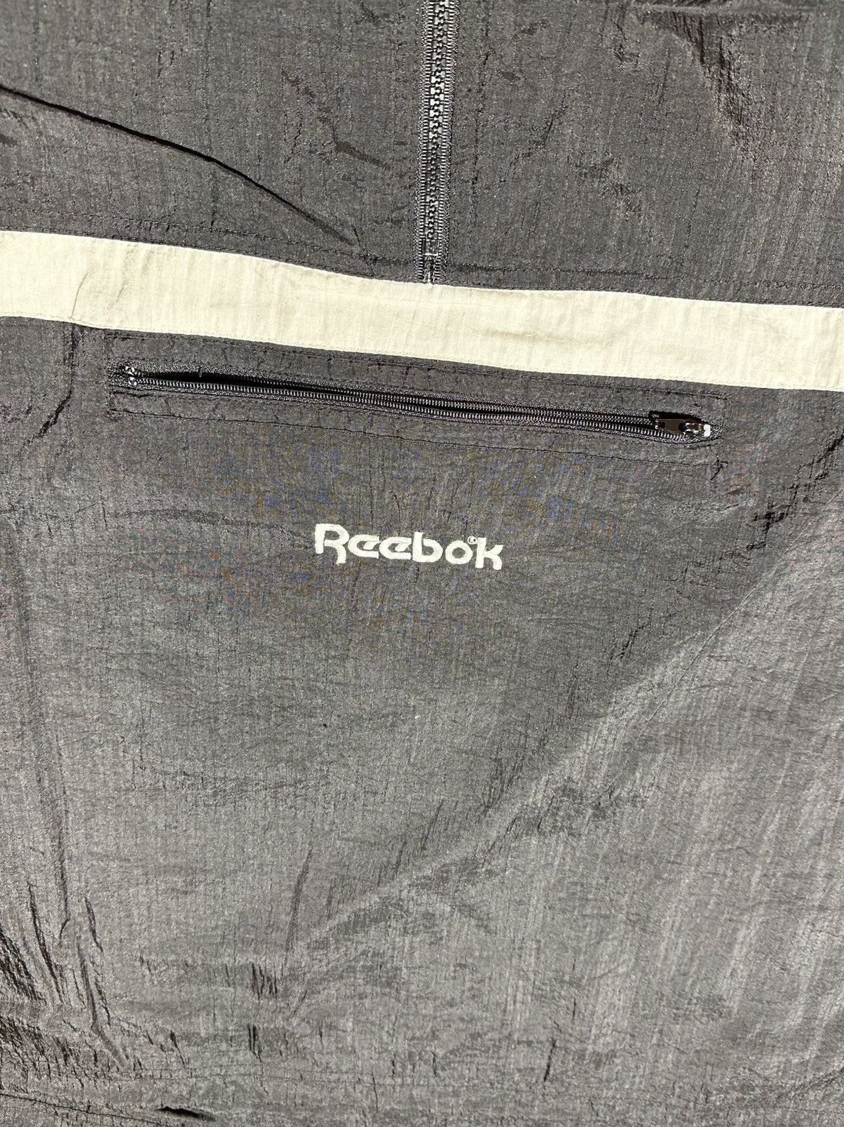 Reebok 90sVintage Reebok Black & White 1/4Zipup Windbreaker SizeL Size US L / EU 52-54 / 3 - 8 Thumbnail