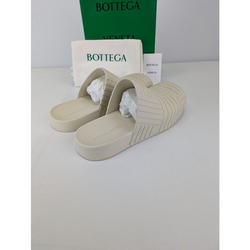 Bottega Veneta o1rshd1 Rubber Carpet Slider Sandal in Sea Salt Size US 10 / EU 43 - 7 Thumbnail