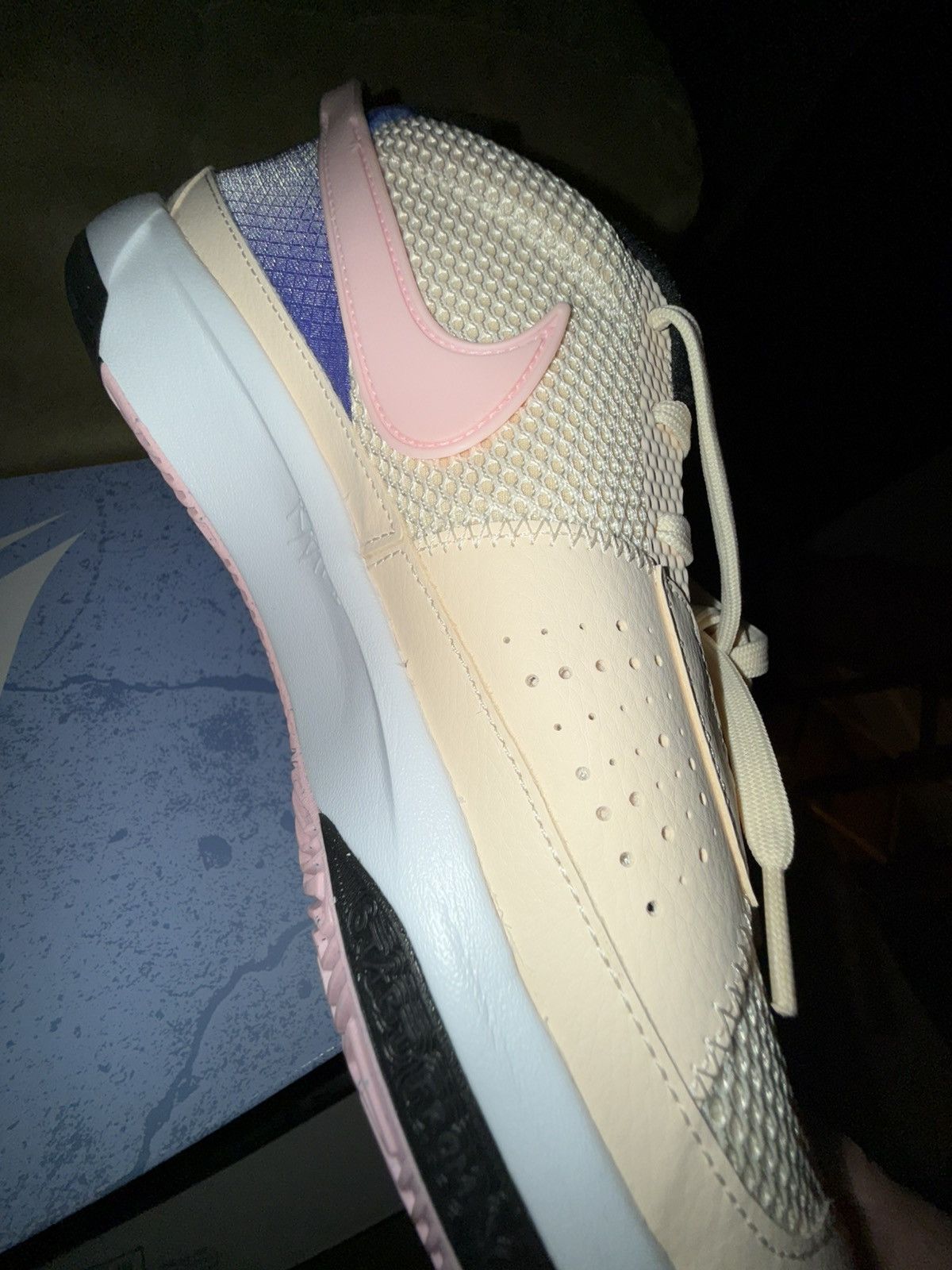 Nike Nike Ja 1 Guava Ice low sz11, Ja Morant New in Box DS pink Size US 11 / EU 44 - 22 Thumbnail