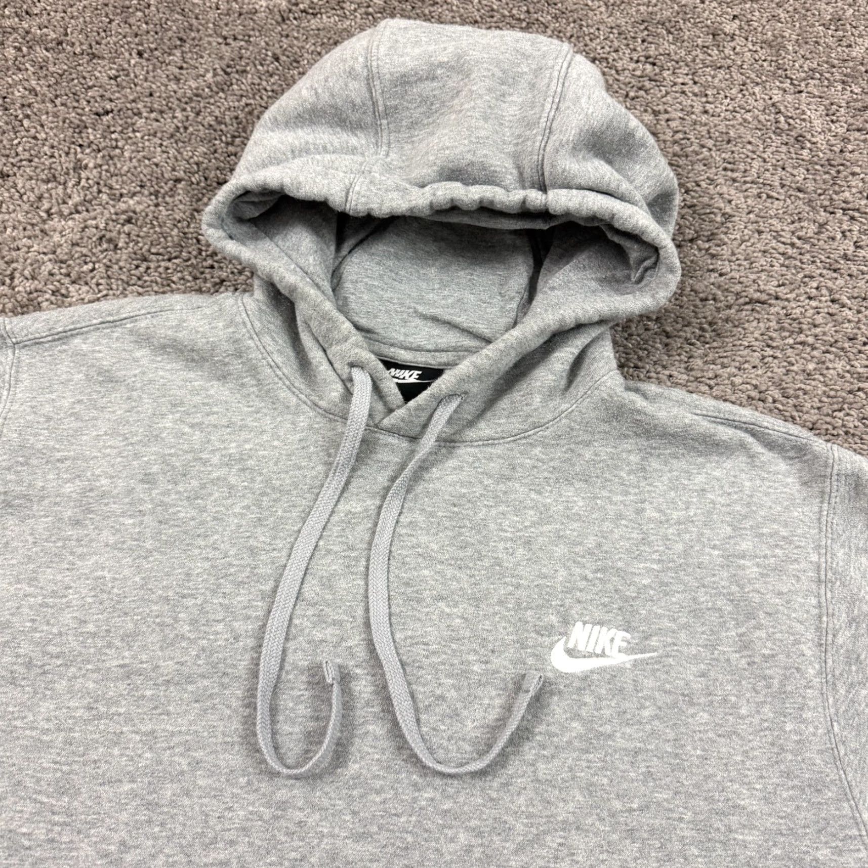 Nike Nike Hoodie Mens M Gray Pullover Sweatshirt with Pockets Hooded Drawstring, Fleece, Nike Sportswear, Regular Fit, 90s Sports Theme Size US M / EU 48-50 / 2 - 2 Thumbnail