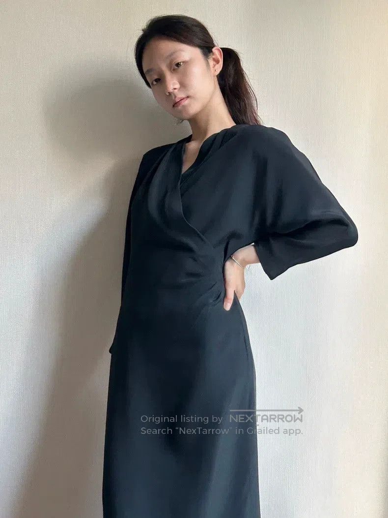 Hermes Hermes Silk Wrap Neck Dress, Heavyweight Double Crepe Silk Size XS / US 0-2 / IT 36-38 - 1 Thumbnail