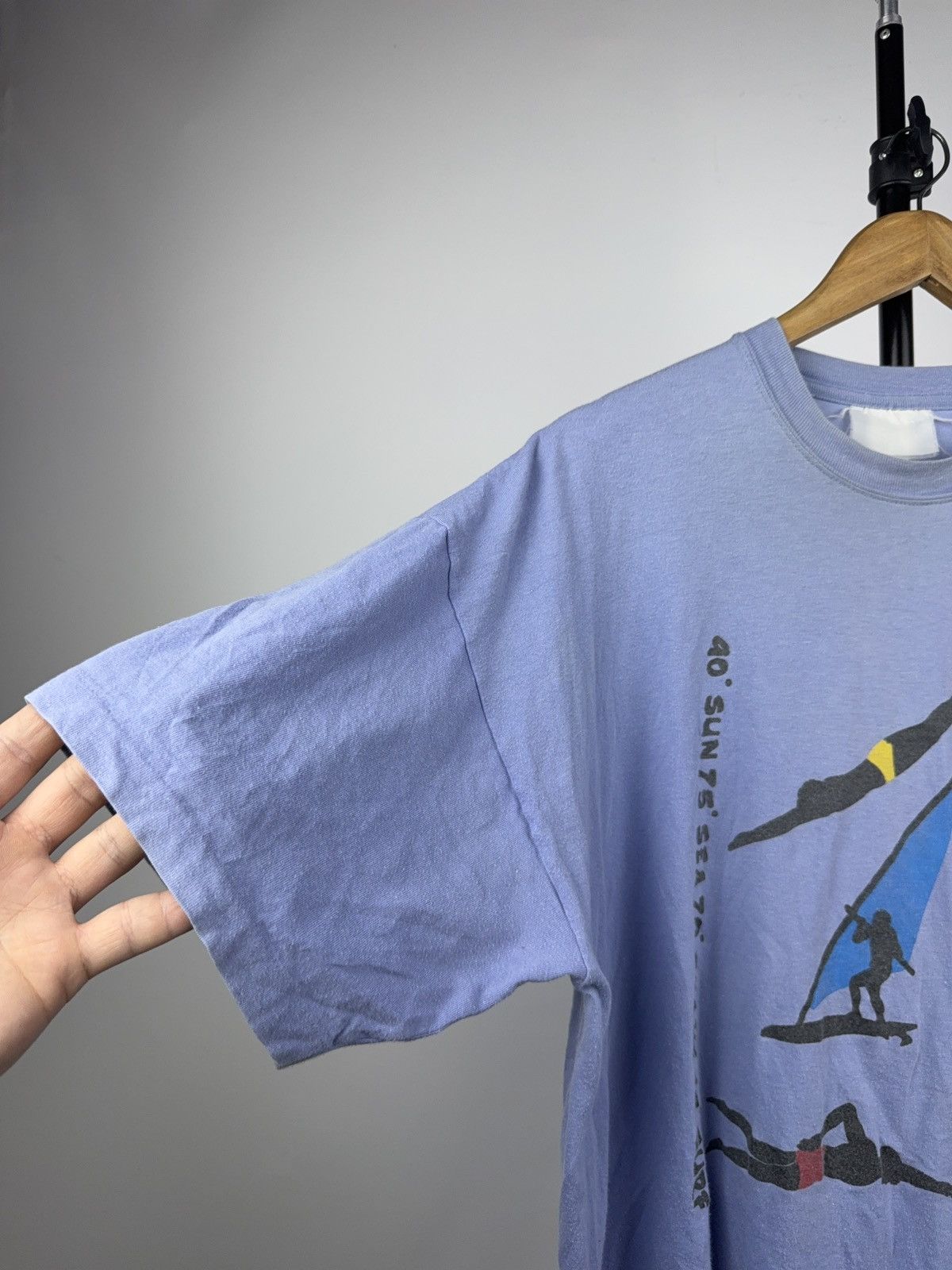 Vintage 90s Windsurf Swim Dive Graphic Tee Vintage Blue Summer Size US L / EU 52-54 / 3 - 4 Thumbnail