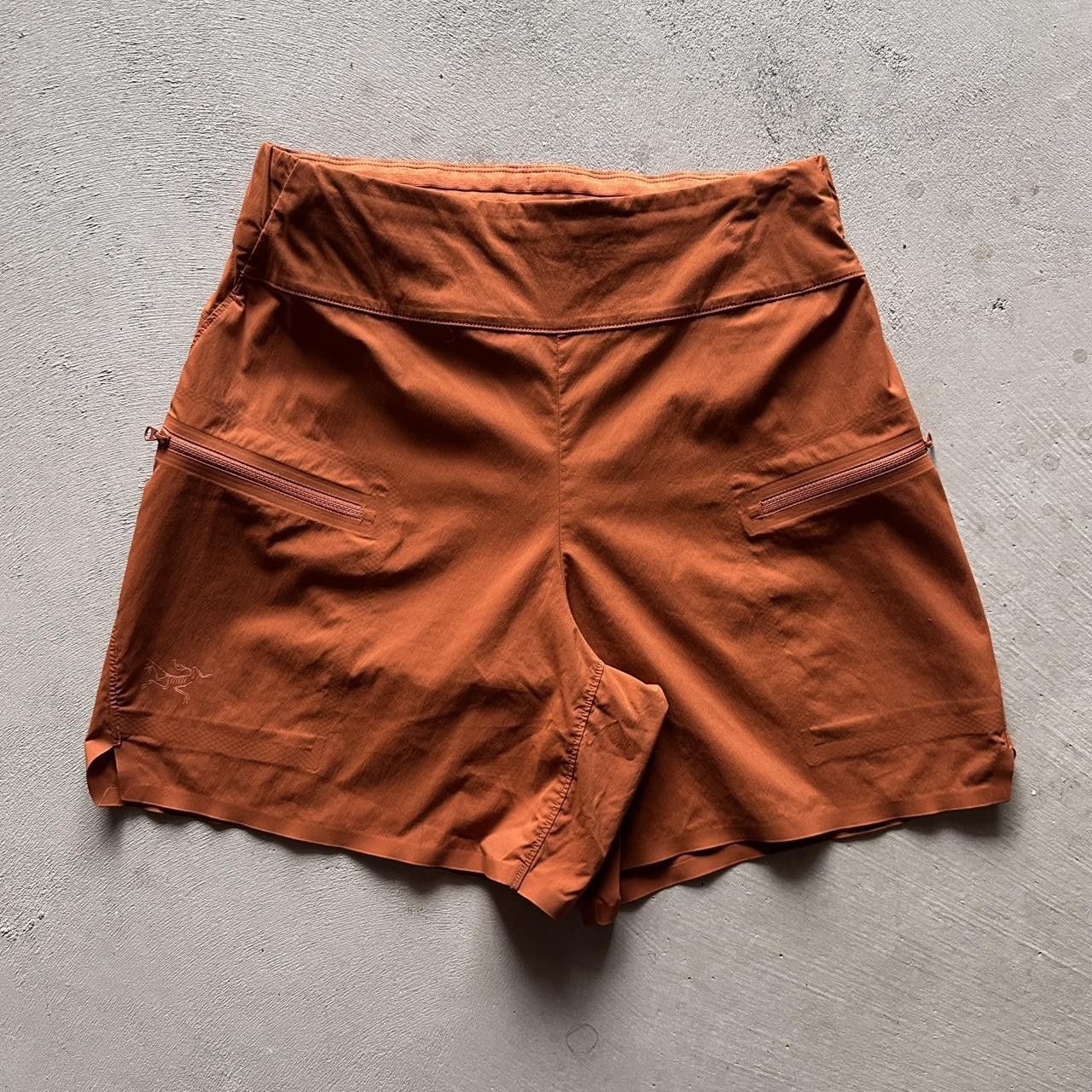 Arc'teryx arcteryx women's orange aestas shorts Size 25" / US 0 / IT 36 - 1 Thumbnail
