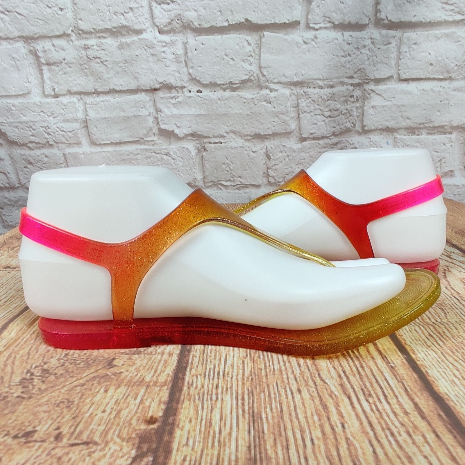 Jessica Simpson Jessica Simpson 6 Jelly Sandals Pink Yellow Ombre Glitter T- Size US 6 / IT 36 - 4 Thumbnail