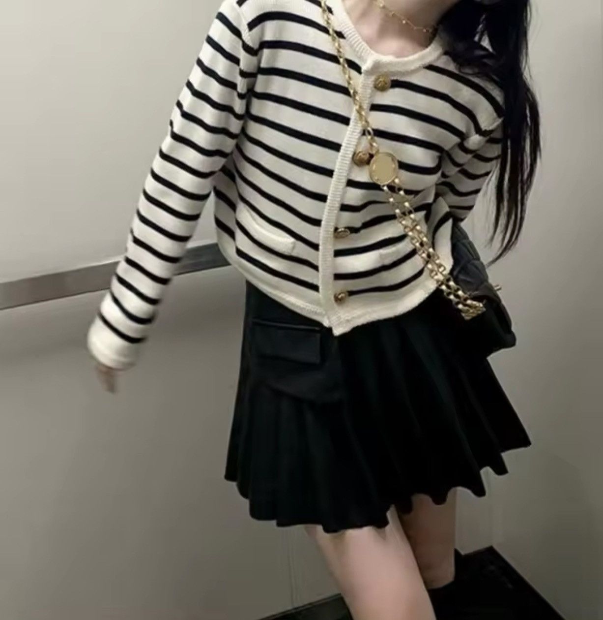Japanese Brand × Vintage Women Stripe Knitted Cardigan Size US M / EU 48-50 / 2 - 1 Thumbnail