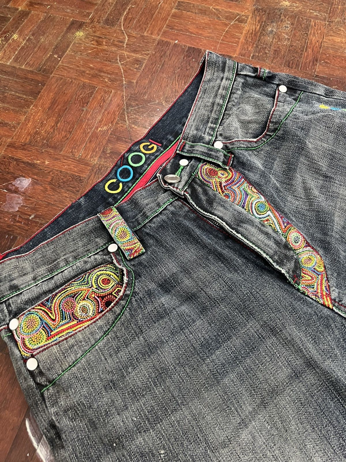Coogi 🔥Coogi Tribal Multicolour Embroidered Cropped Jeans Size US 35 - 5 Thumbnail