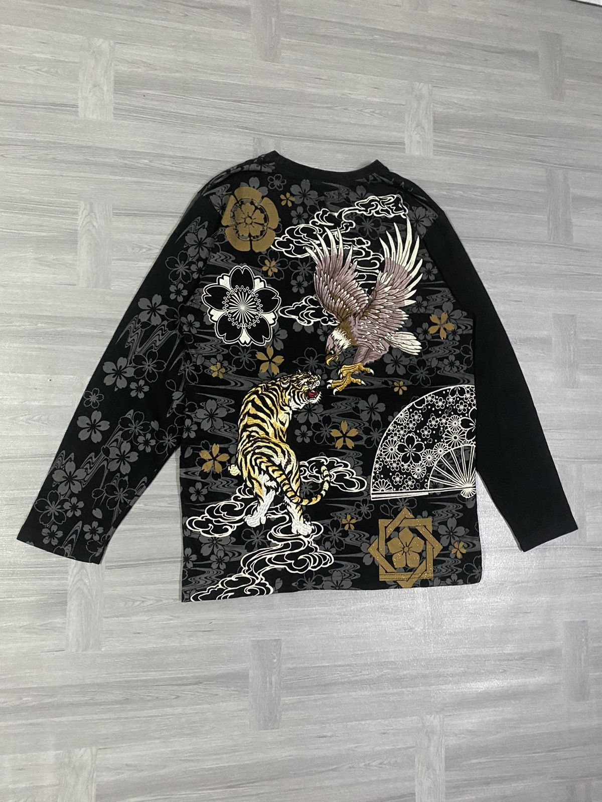 Japanese Brand Fugutaiten Embroidery Tiger Vs Eagles Symbol of Yakuza Gang Size US M / EU 48-50 / 2 - 3 Thumbnail