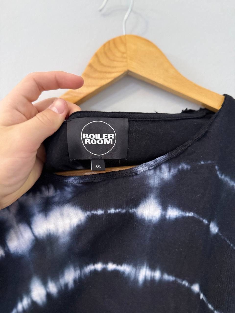 Band Tees Boiler Room Hanger Black High Utopia dance project T-Shirt Size US XXL / EU 58 / 5 - 7 Thumbnail