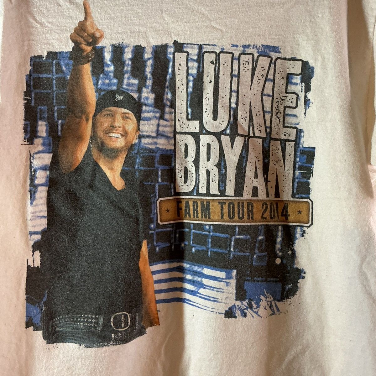 Other Luke Bryan Farm Tour 2014 Men’s Large White Tour Graphic Tee Size US L / EU 52-54 / 3 - 2 Thumbnail