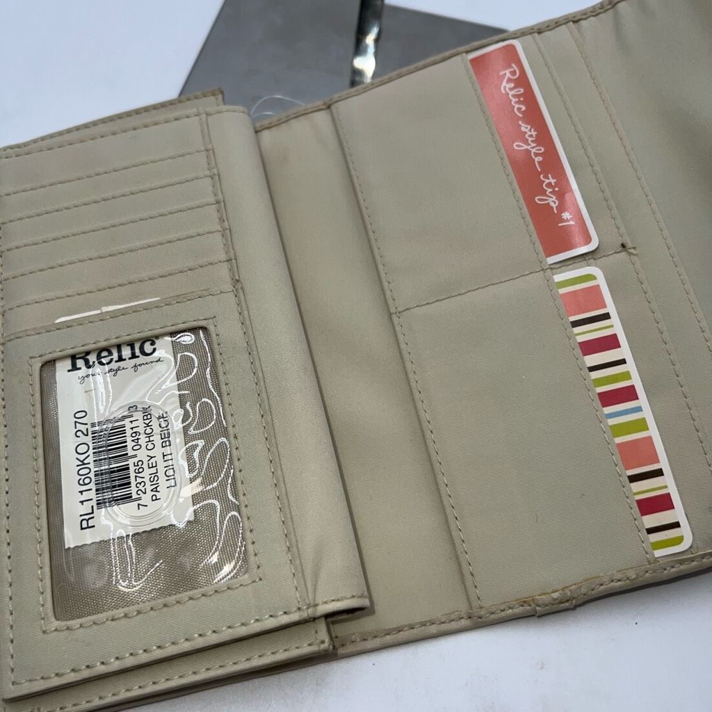 Relic Relic Vintage Tooled Checkbook Wallet ***SEE PICS AND DESCRI Size ONE SIZE - 6 Thumbnail