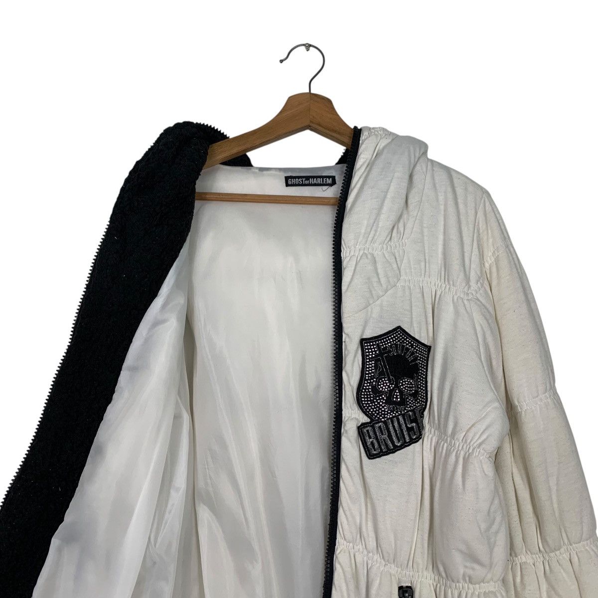 Japanese Brand GHOST of HARLEM Skulls Puffer Hoodie Jacket #2509-C113 Size ONE SIZE - 12 Thumbnail