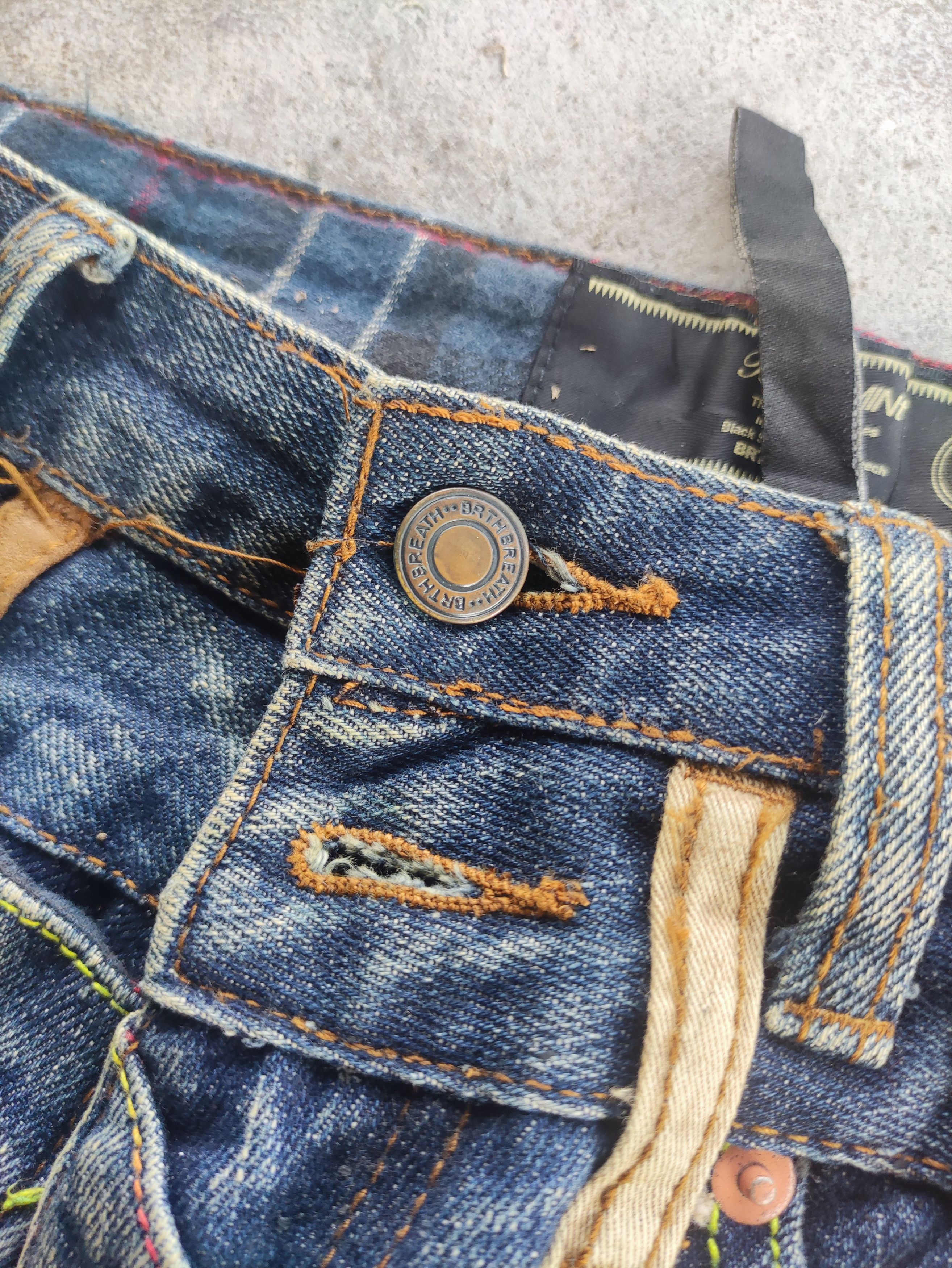 Japanese Brand Vintage Japanese Brand Double Waist Denim Faded Pants Size US 30 / EU 46 - 7 Thumbnail