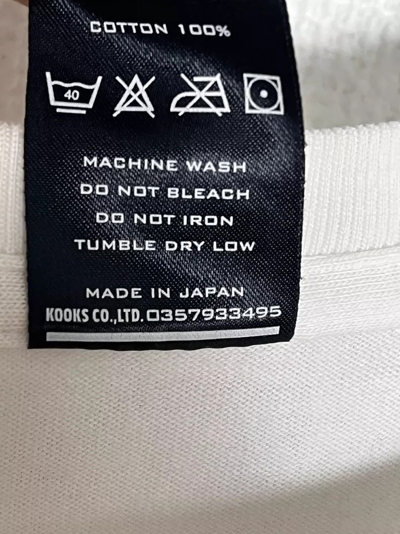 Number (N)ine Number (N)ineTear fragment slogan tee 2503-Nextarrow Size US M / EU 48-50 / 2 - 4 Thumbnail
