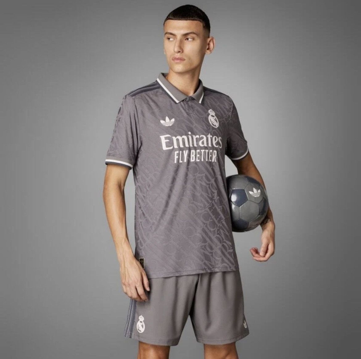 Adidas Adidas x Real Madrid 3rd Home Jersey 24/25 IY1761 Men Size L Size US L / EU 52-54 / 3 - 1 Thumbnail