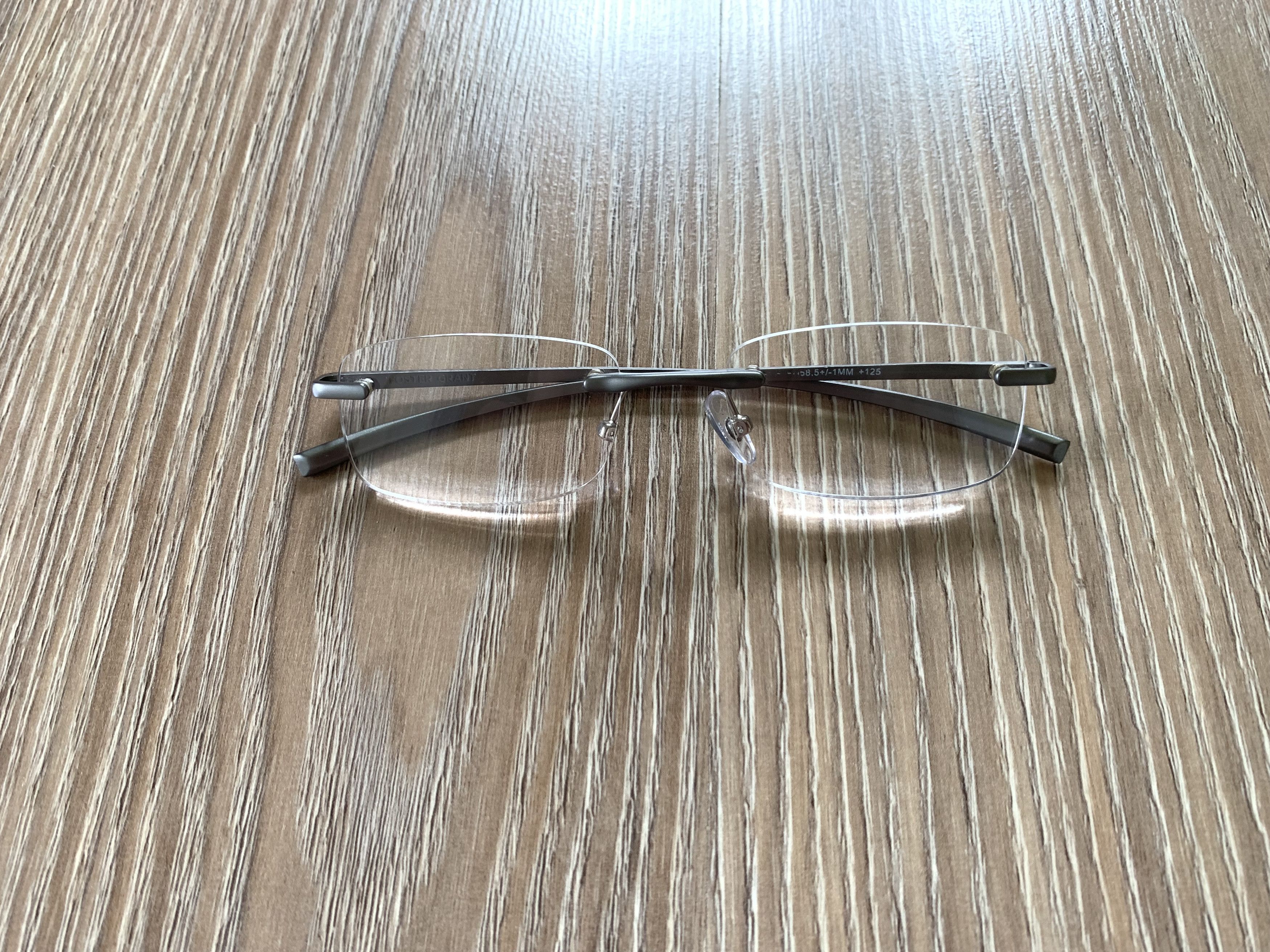 Designer Foster Grant Glasses +125 Size ONE SIZE - 1 Thumbnail