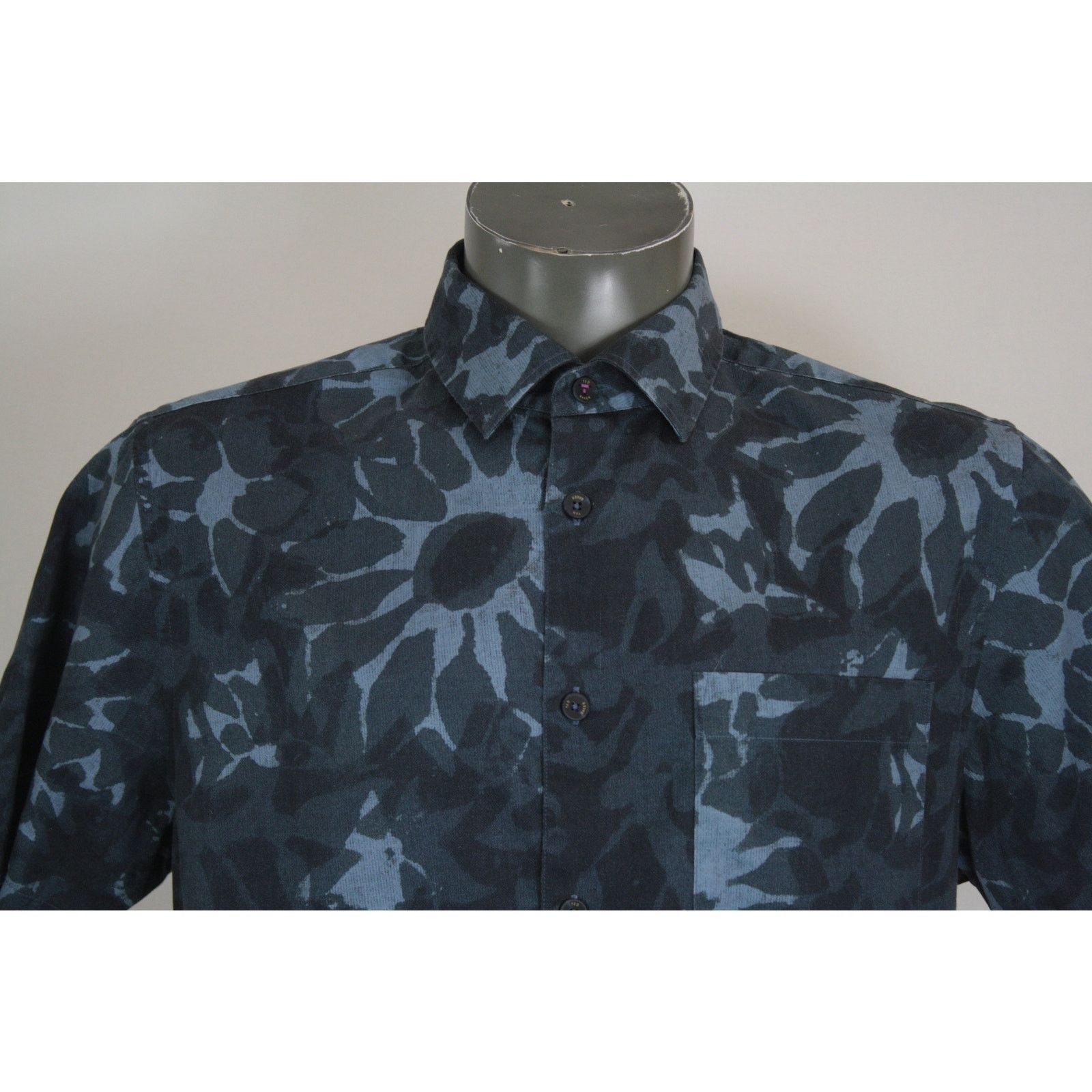 Ted Baker TED BAKER Shirt Mens Medium Blue Ikat Print Button Up Size US L / EU 52-54 / 3 - 2 Thumbnail