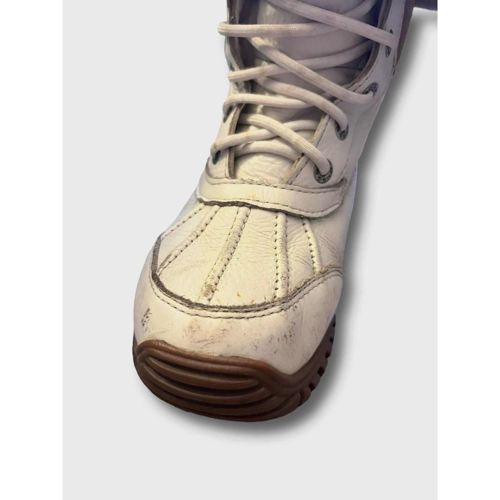 Ugg UGG Women's White Waterproof Shearling Lace-Up Snow Boots Size US 6 / IT 36 - 6 Thumbnail