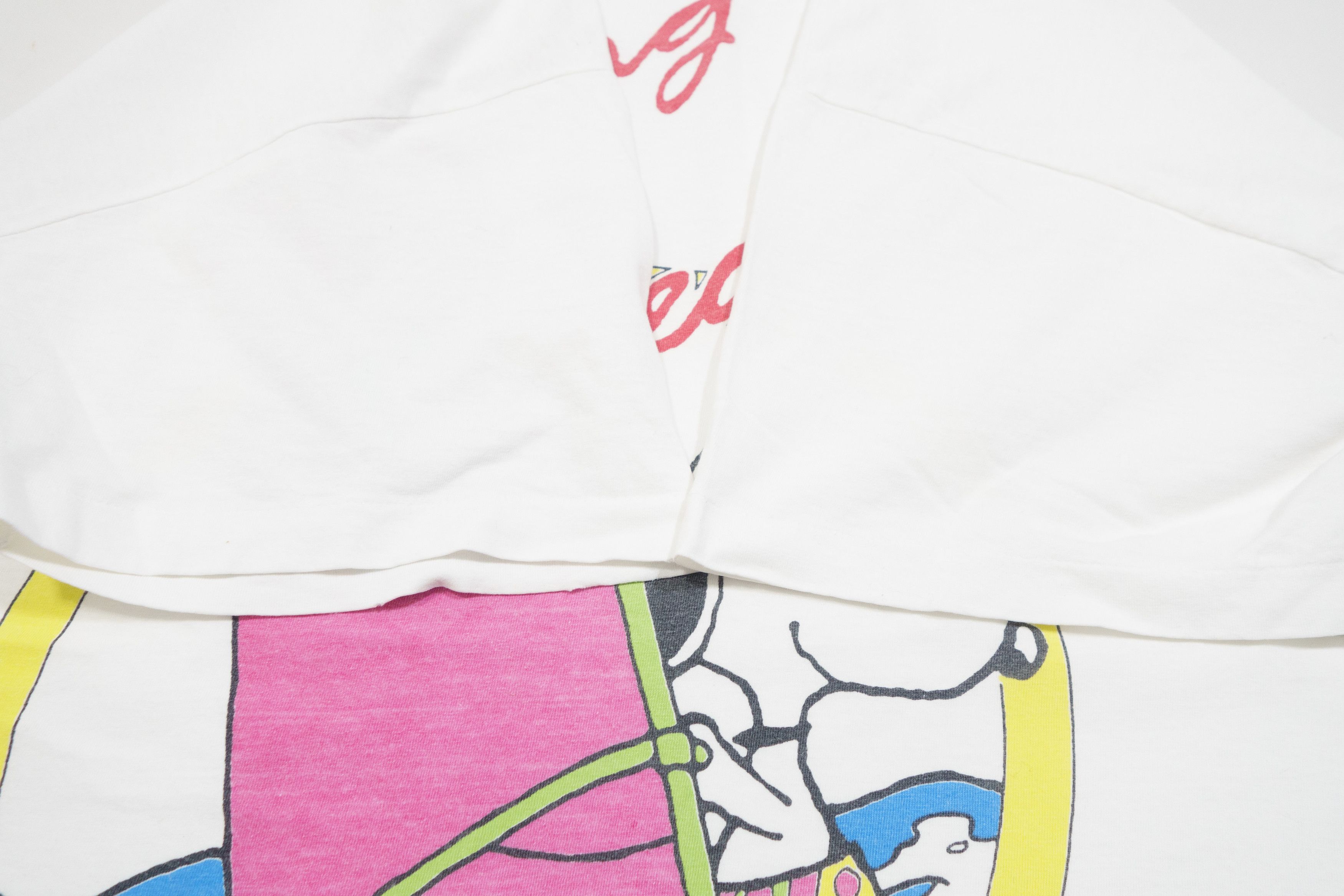 Vintage 80s Snoopy Surfing Beagle Single Stitch T-Shirt Peanuts Size US XL / EU 56 / 4 - 8 Thumbnail