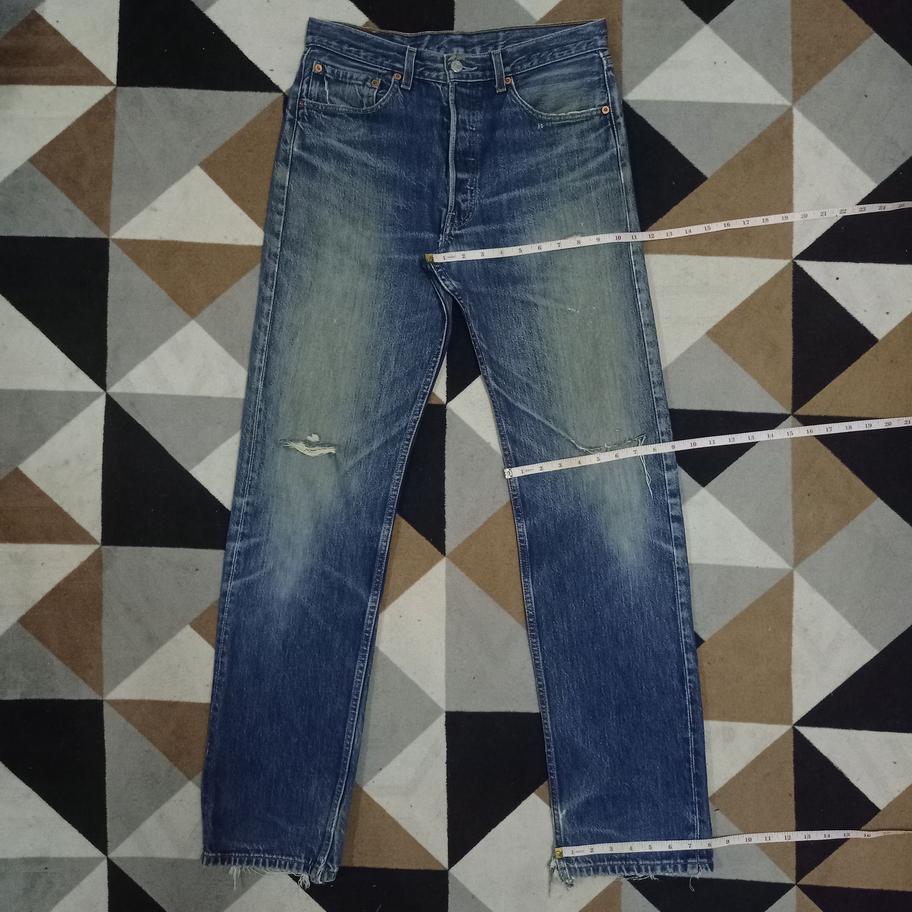 Levi's Europe Vintage 80s Levis 501 Mud Wash Distressed Loose Jeans Size US 31 - 11 Thumbnail