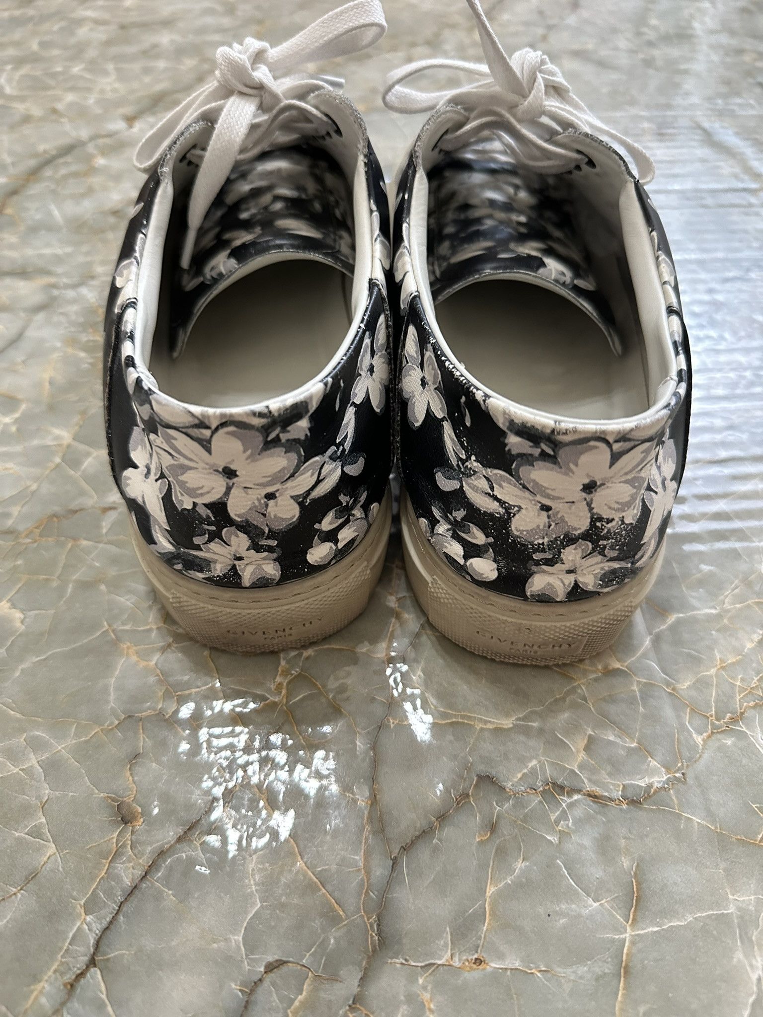 Givenchy SS18 Hydrangea Urban Street Sneakers Size US 8.5 / EU 41-42 - 5 Thumbnail