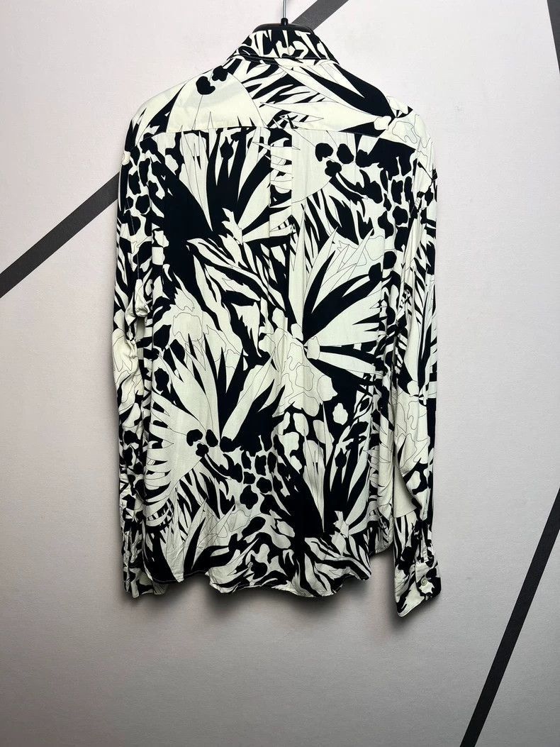 Saint Laurent Paris Saint Laurent Black and White Floral Shirt-2507 Size US L / EU 52-54 / 3 - 7 Thumbnail