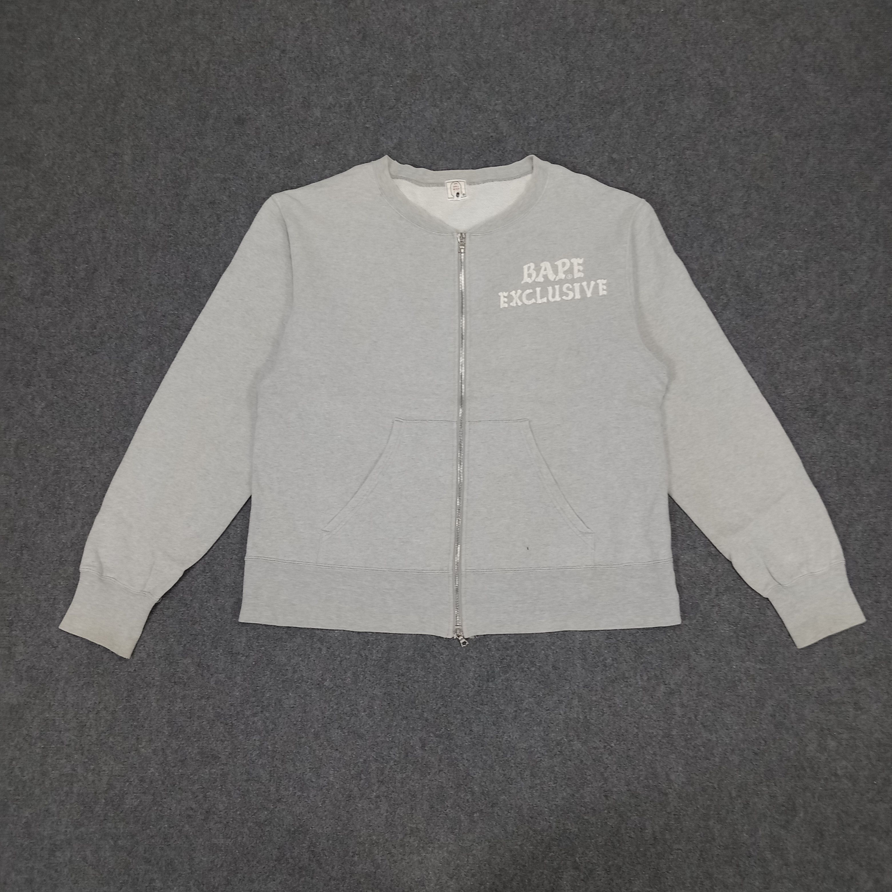 Bape × Vintage Bape Exclusive Zip Crewneck Size US L / EU 52-54 / 3 - 1 Thumbnail