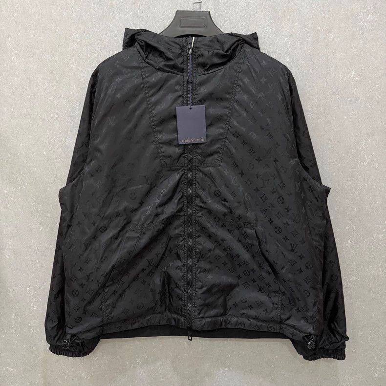 Louis Vuitton Louis Vuitton Black pin full of logo double-sided wear ass Size US L / EU 52-54 / 3 - 1 Thumbnail