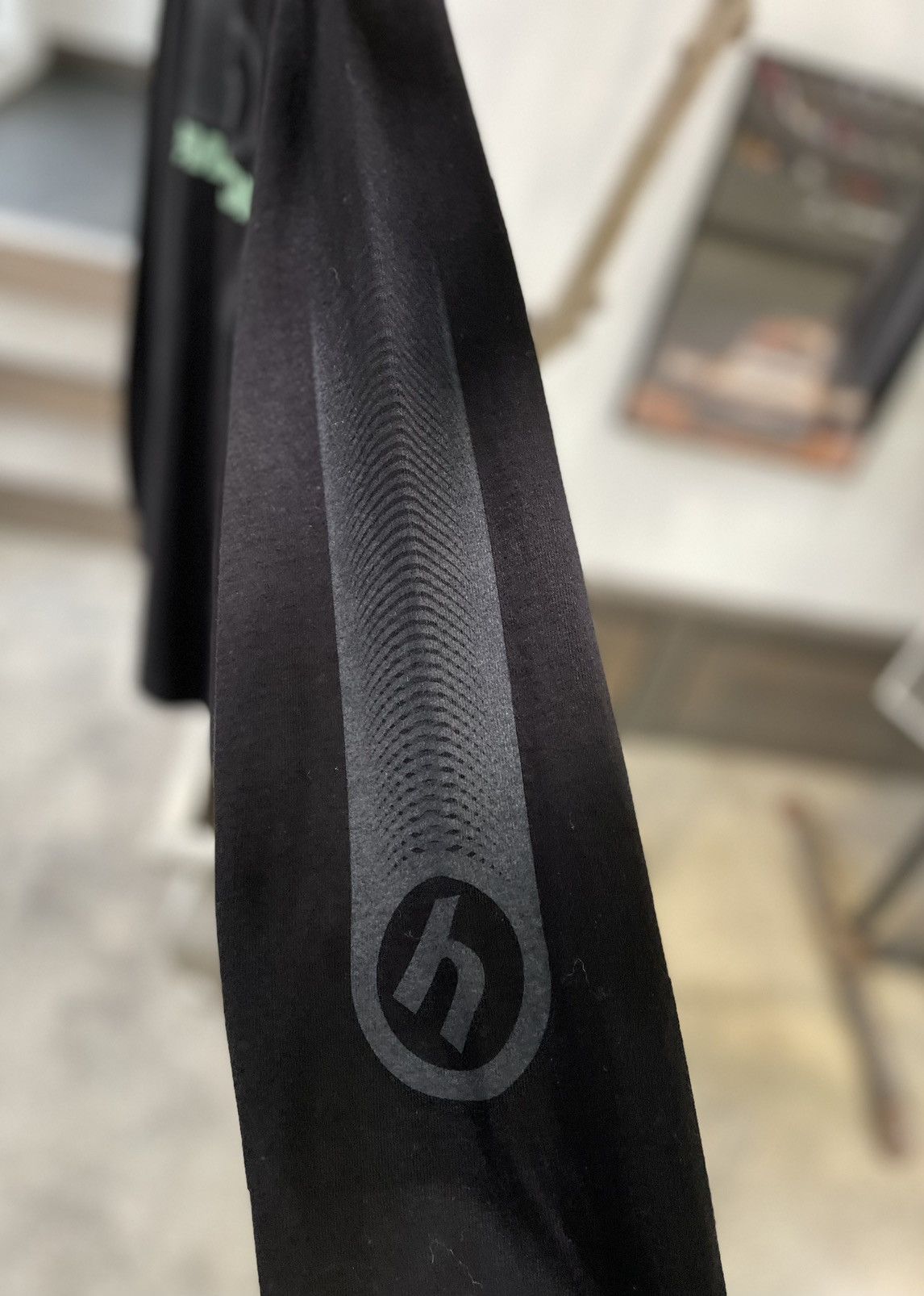 HIDDEN Hidden New York Motion Logo L/S Size US M / EU 48-50 / 2 - 3 Thumbnail