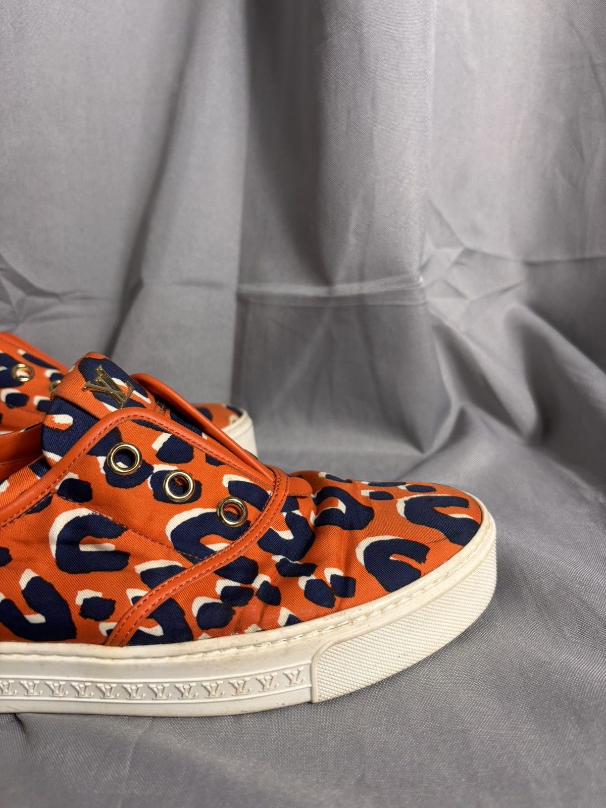 Louis Vuitton Louis Vuitton Tiger Print Sneaker Size US 7.5 / IT 37.5 - 10 Thumbnail