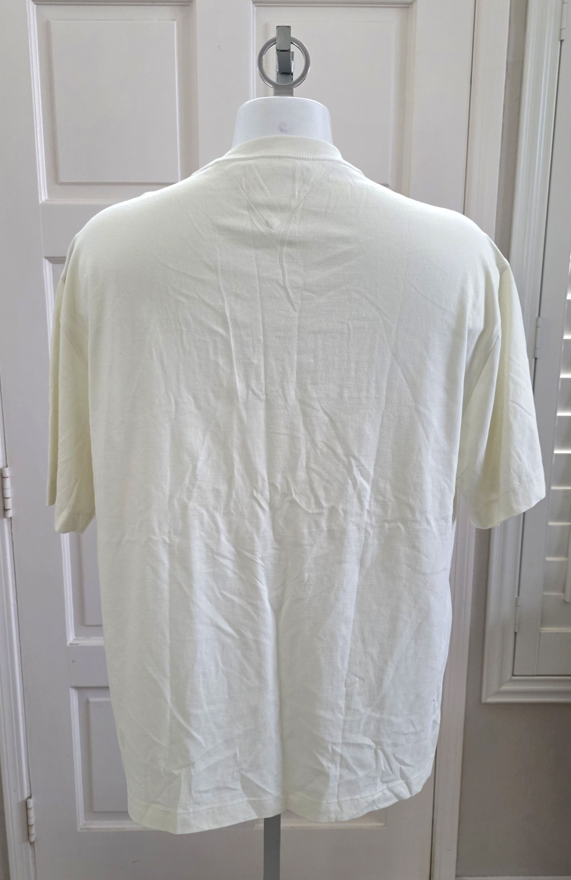 Tommy Hilfiger Tommy Hilfiger Men’s “Flagship” Crest Embroidered T-Shirt Size US L / EU 52-54 / 3 - 3 Thumbnail