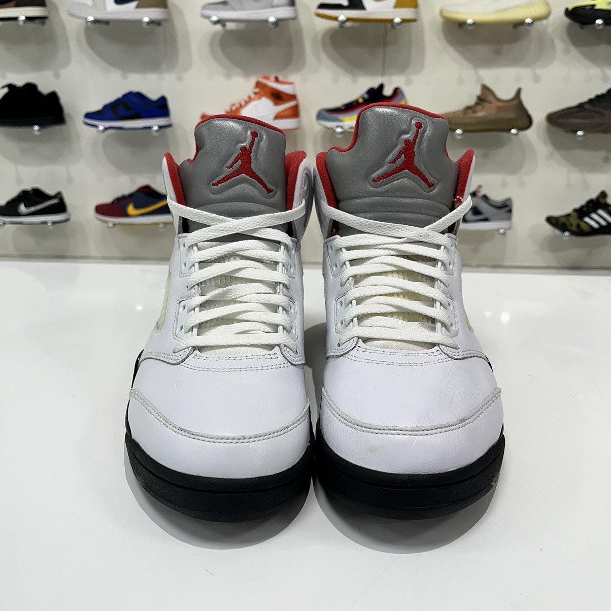 Nike Air Jordan 5 Retro Fire Red Silver Tongue (2020) Size US 10 / EU 43 - 9 Thumbnail