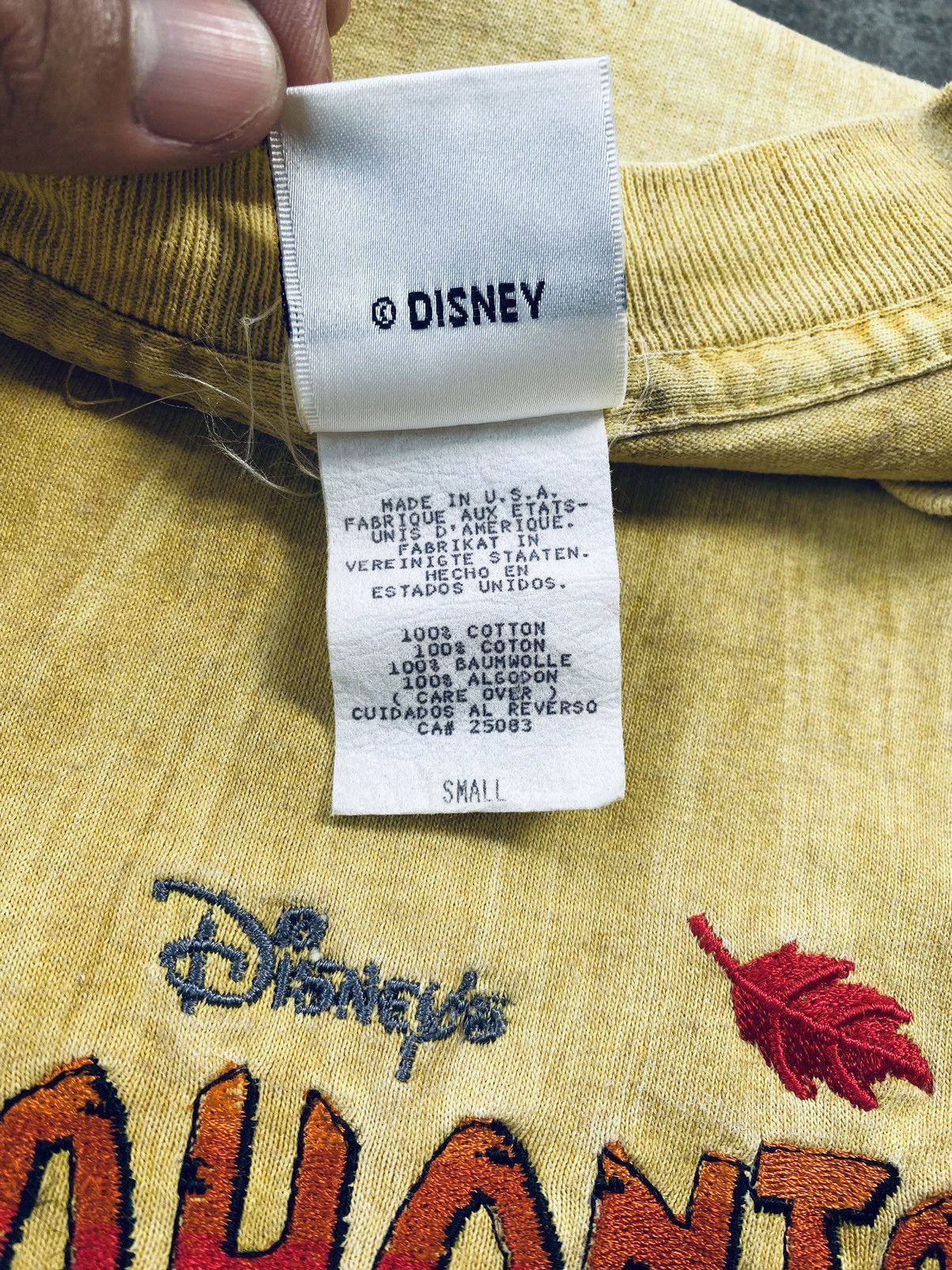 Vintage Vintage Anime Disney Pocahontas Rare Embroidery Tees Size US S / EU 44-46 / 1 - 9 Thumbnail