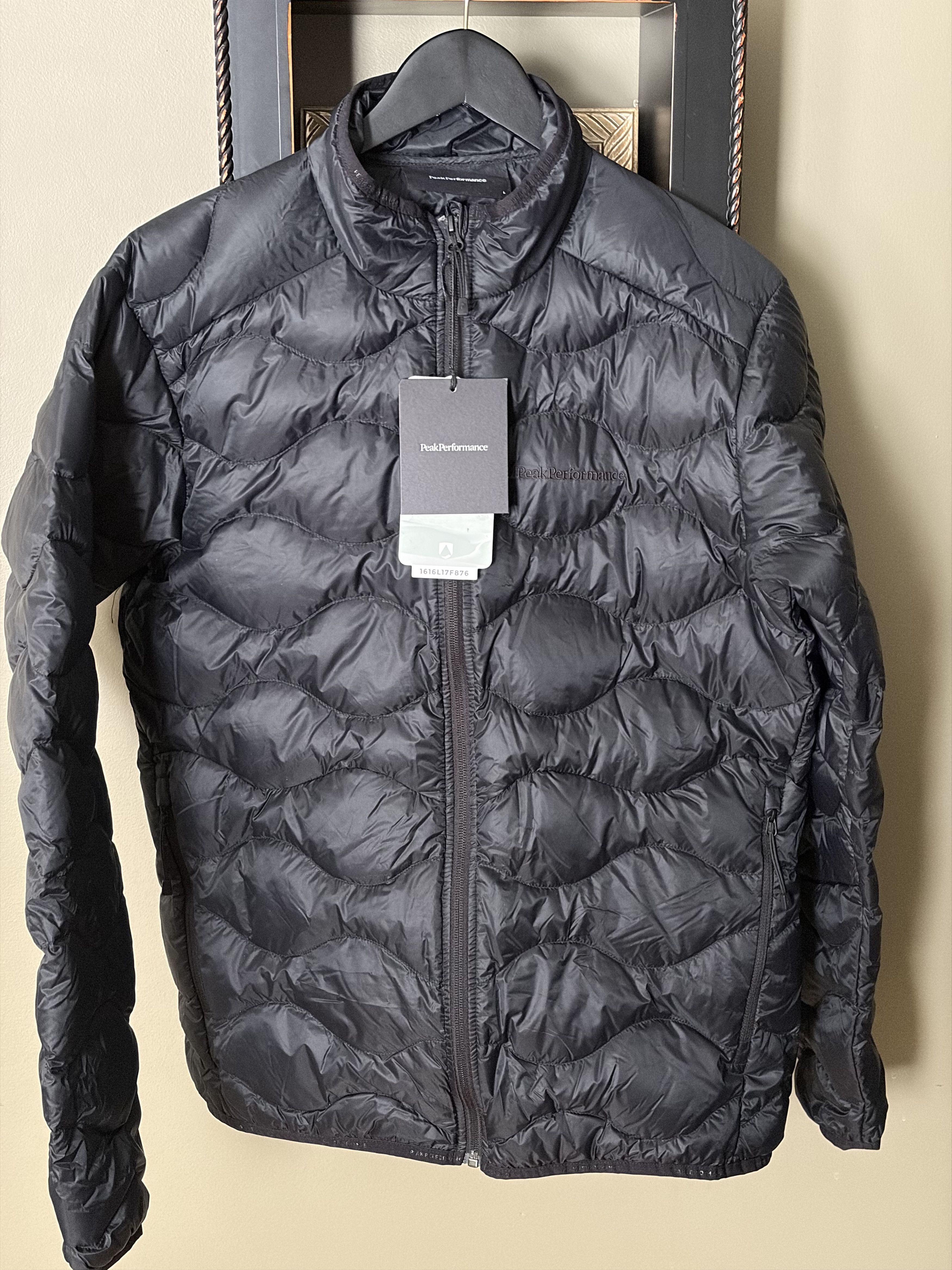 Peak Performance Peak Performance black helium puffer men's large NWT Size US L / EU 52-54 / 3 - 1 Thumbnail