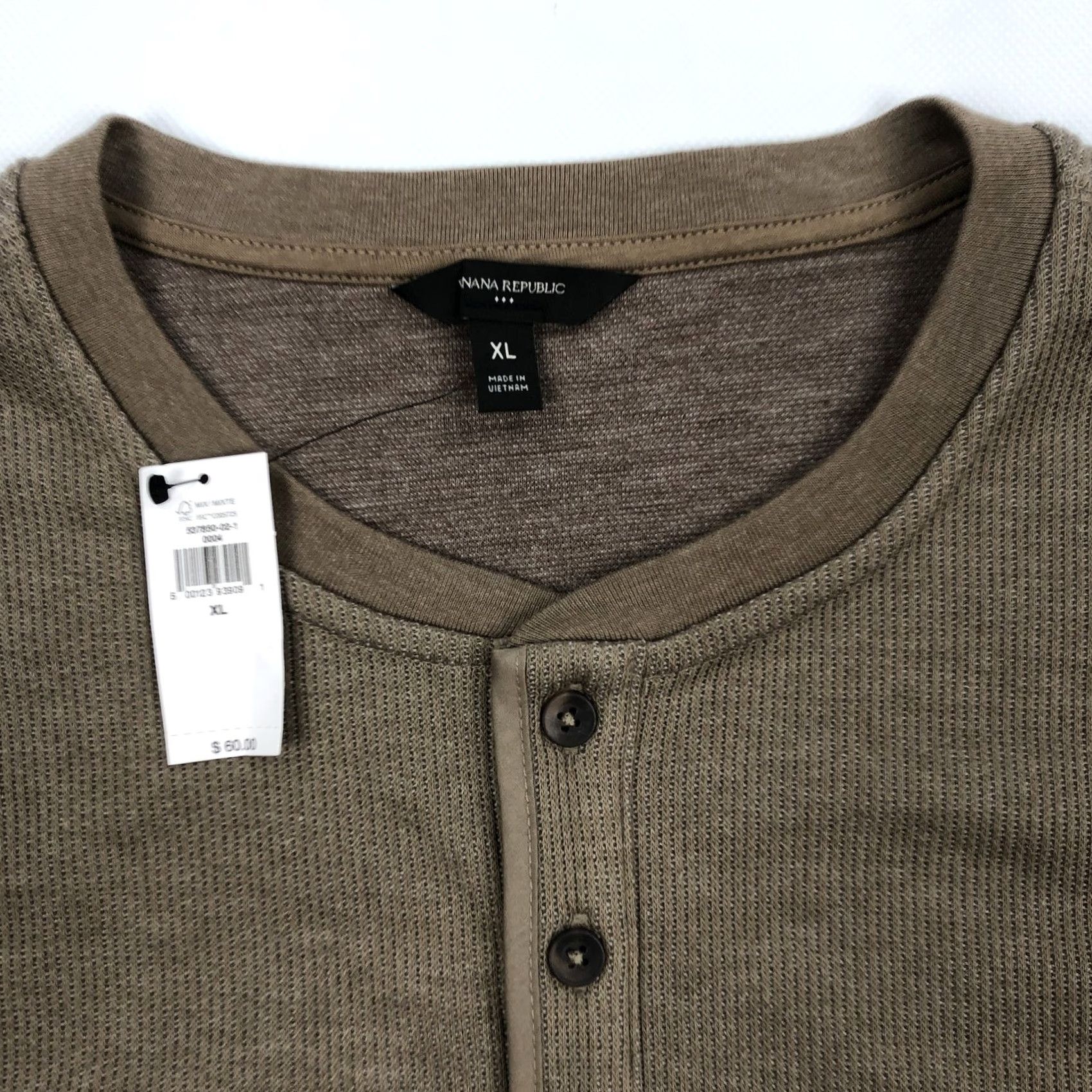 Banana Republic VINTAGE Banana Republic Men's Brown Waffle Knit Henley Long Sleeve T-Shirt XL NWT Size US XL / EU 56 / 4 - 2 Thumbnail