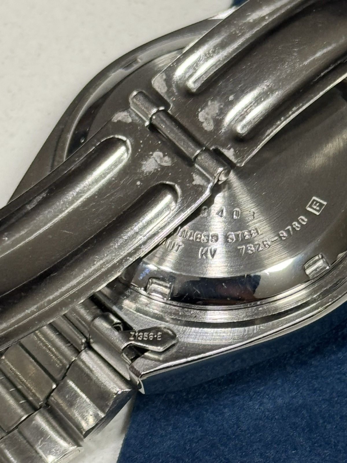 Seiko Vintage Seiko 5 7S26-8760 ‘Red Ticker’ Size 38 - 18 Thumbnail