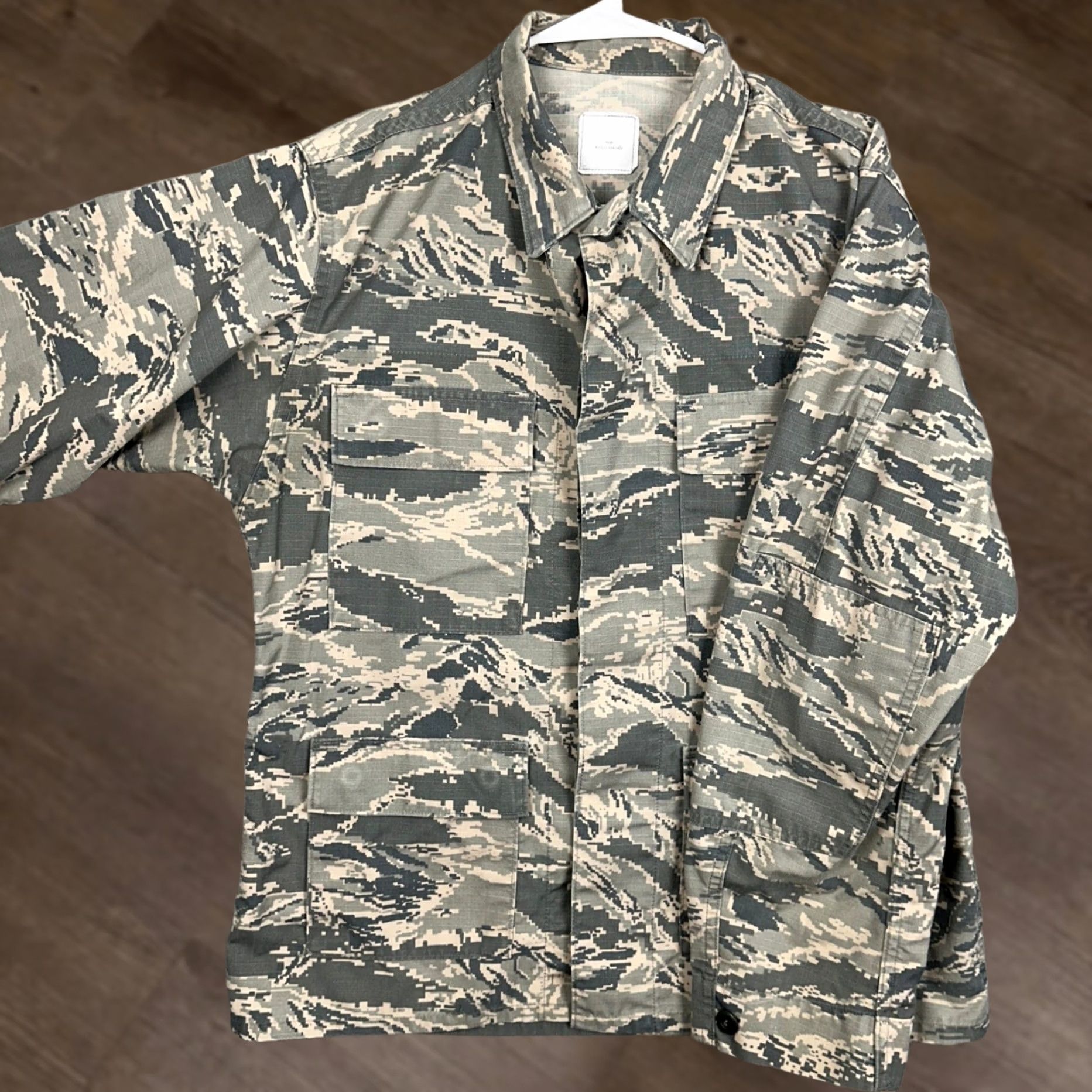 Vintage US Air Force Jacket Mens 40R Gray Green Camo Utility Military Jacket Workwear Mens 40R Gray Army Military Utility Jacket Mens Size US XXS / EU 40 - 1 Thumbnail