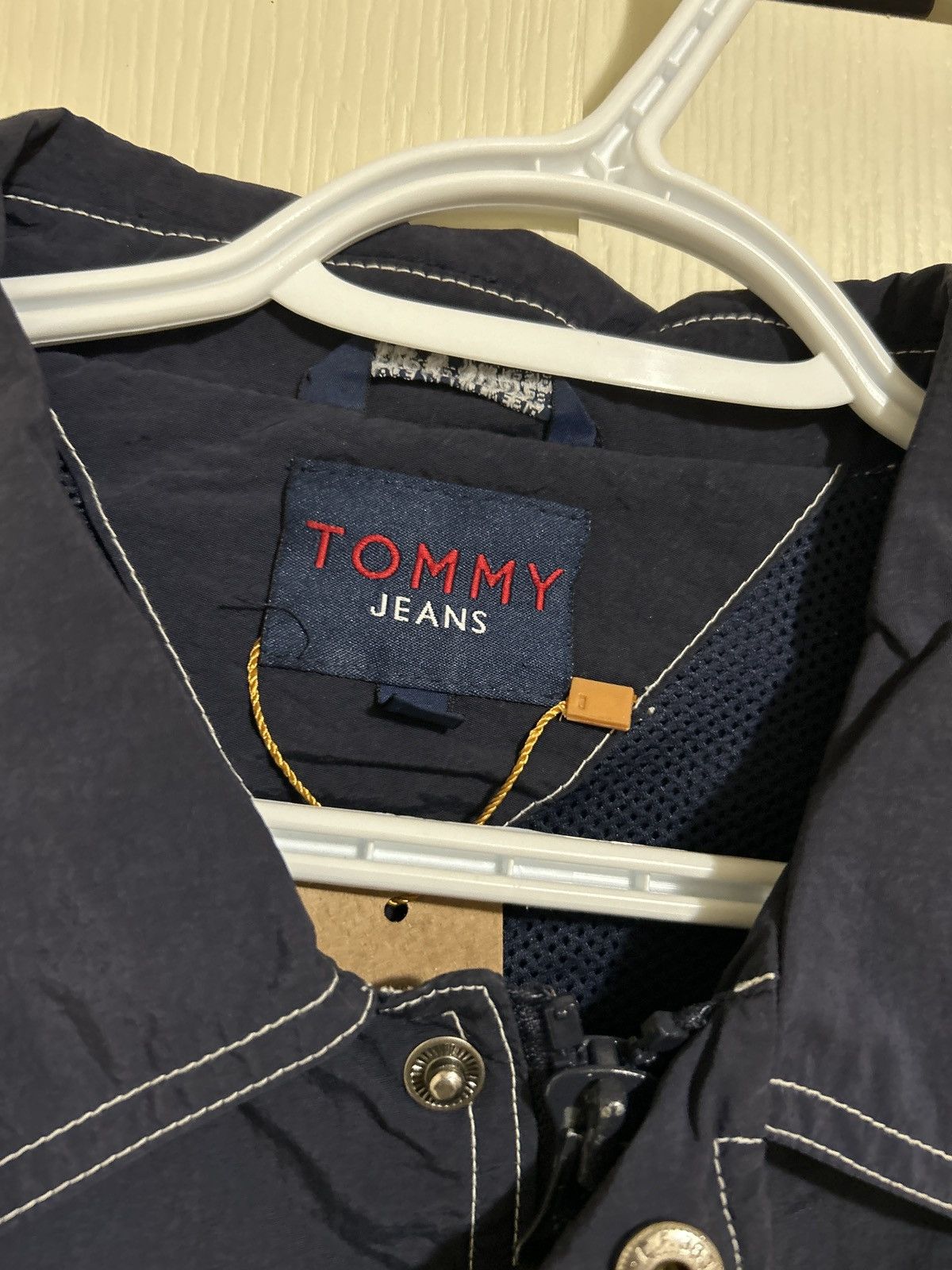 Tommy Hilfiger × Vintage Vintage Tommy Jeans raincoat Size US XL / EU 56 / 4 - 4 Thumbnail