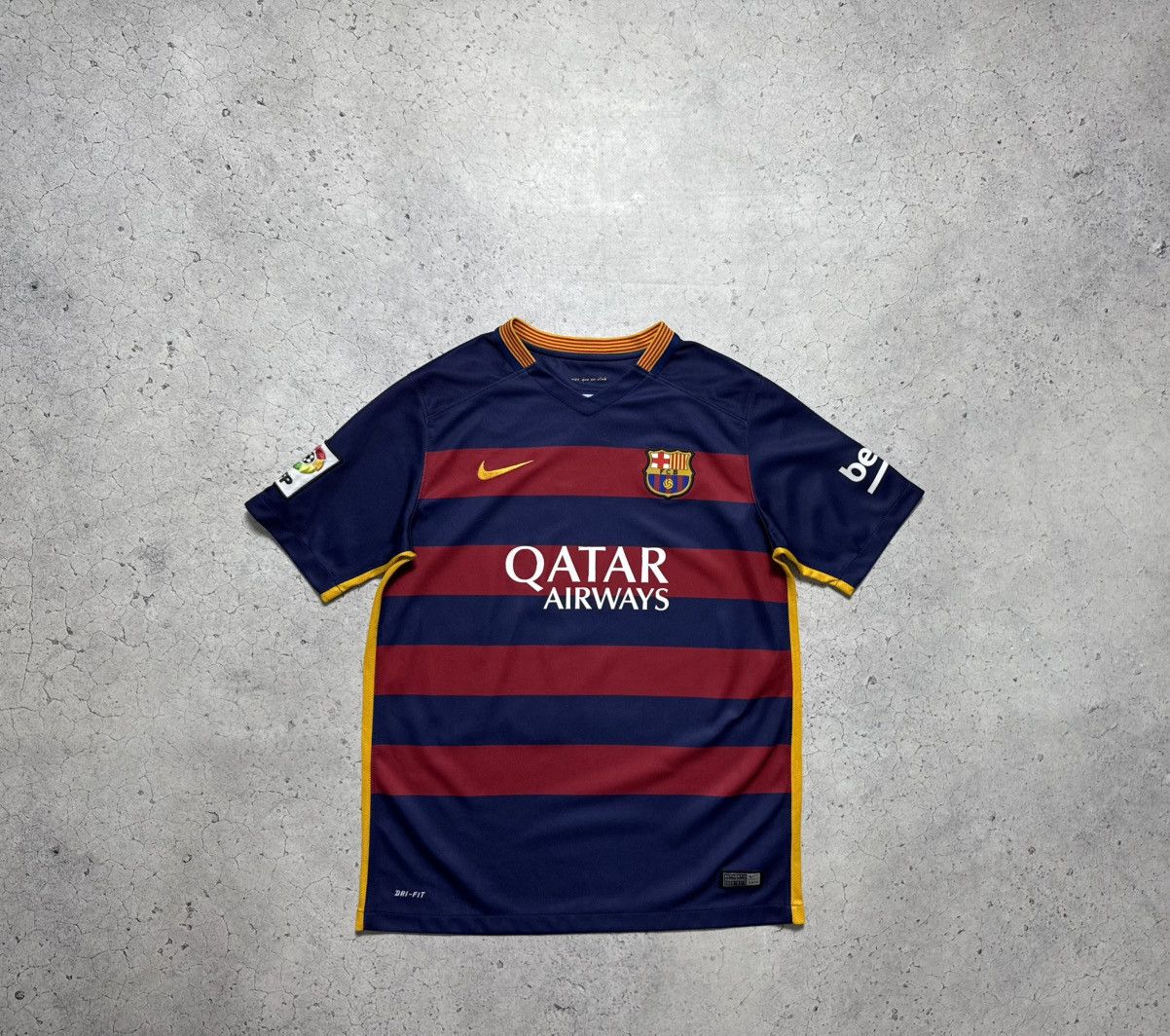 Nike Nike FC Barcelona 2015/2016 Vintage Soccer Jersey FCB Size US S / EU 44-46 / 1 - 1 Thumbnail