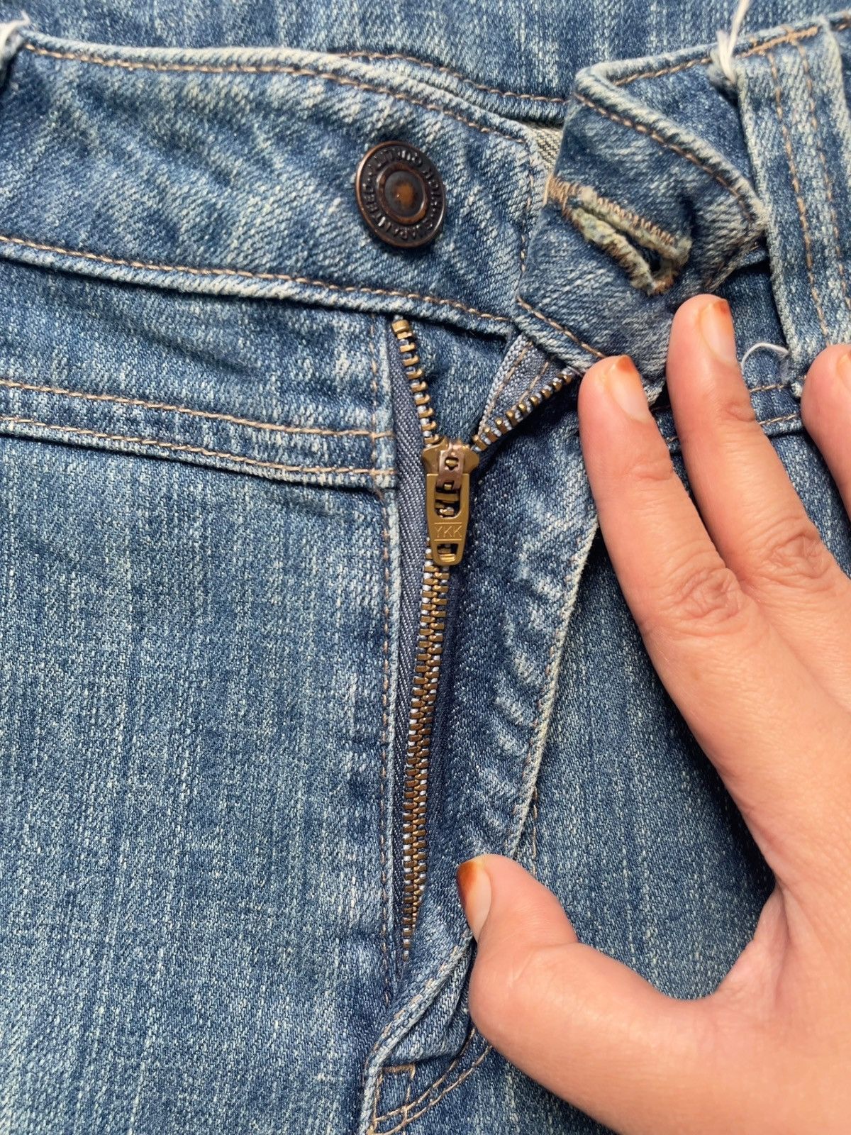 Japanese Brand Vintage Japanese Brand Distressed Flare Bell Bottom Jeans Size 28" / US 6 / IT 42 - 3 Thumbnail