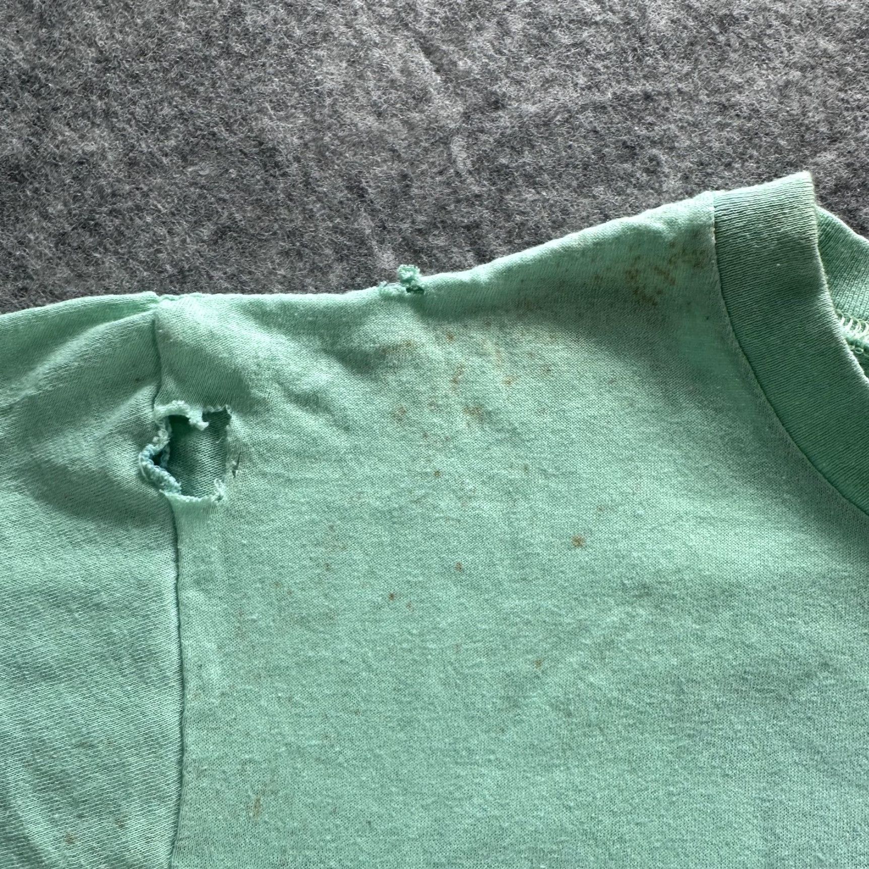 Vintage VINTAGE Sun Your Buns Shirt Mens Large Green Bunny Graphic Florida 80s Size US L / EU 52-54 / 3 - 4 Thumbnail