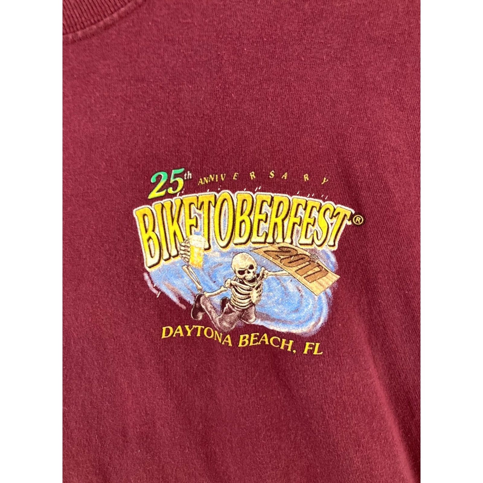 Gildan Biketoberfest Gildan Mens T-Shirt XL Red Motorcycle Bike Pattern Graphic Print Crew Neck Short Sleeve Cotton Jersey Shirt Size US XL / EU 56 / 4 - 4 Thumbnail