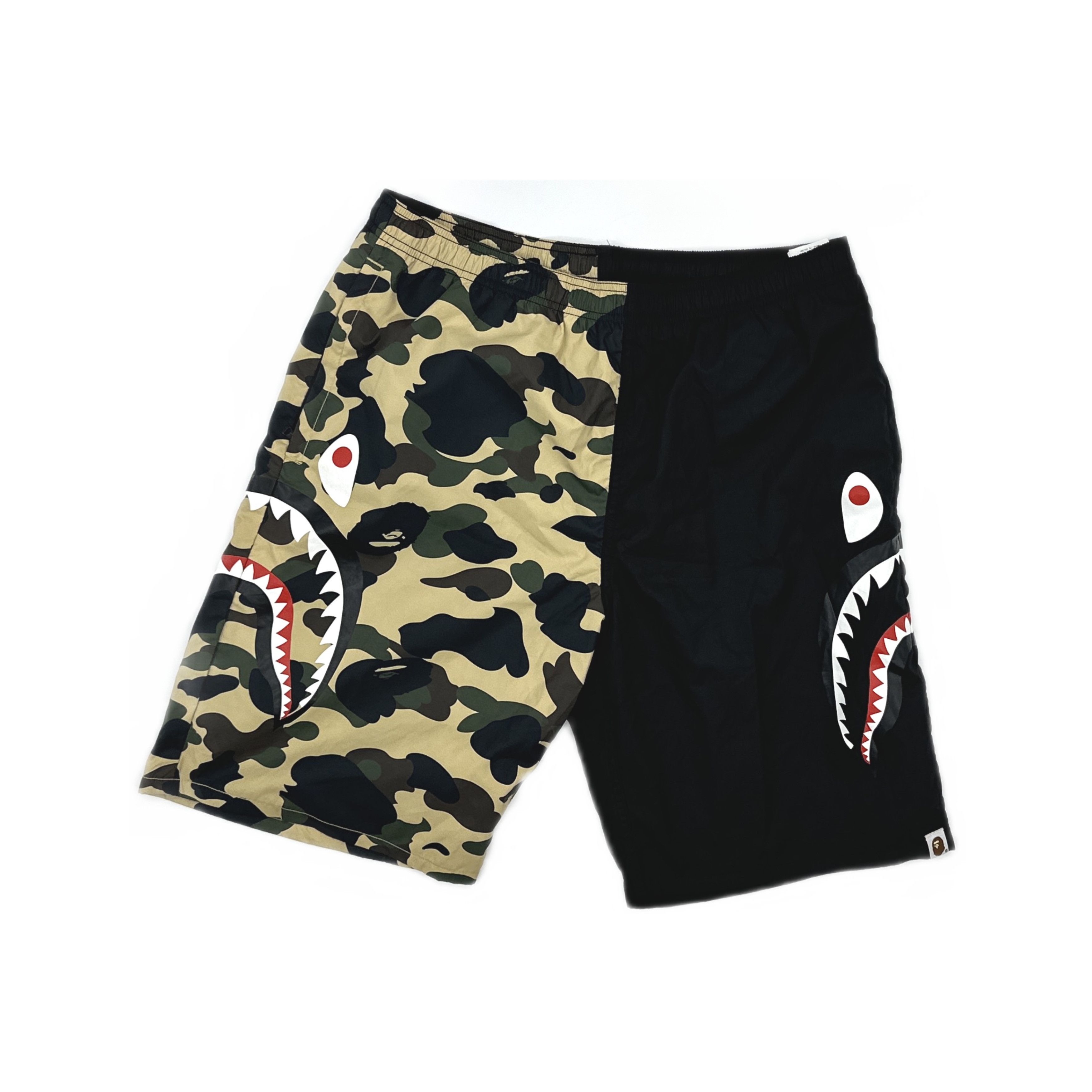 Bape A Bathing Ape 1st Camo Shark Beach Shorts XL Size US 36 / EU 52 - 1 Thumbnail
