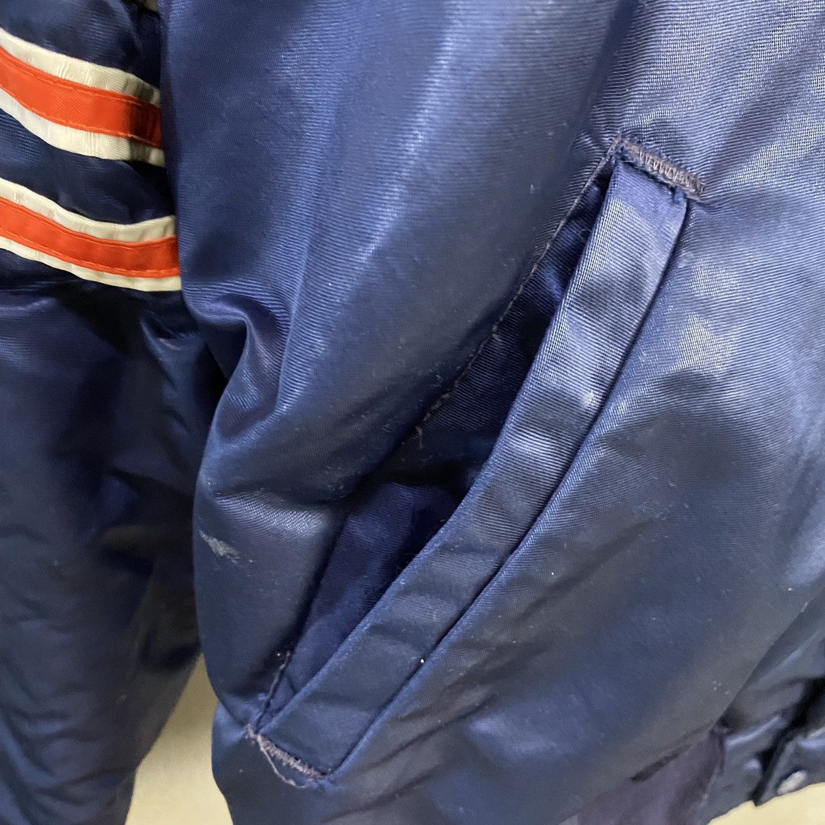 NBA RARE 90s Chicago Bears proline satin jacket Size US L / EU 52-54 / 3 - 10 Thumbnail