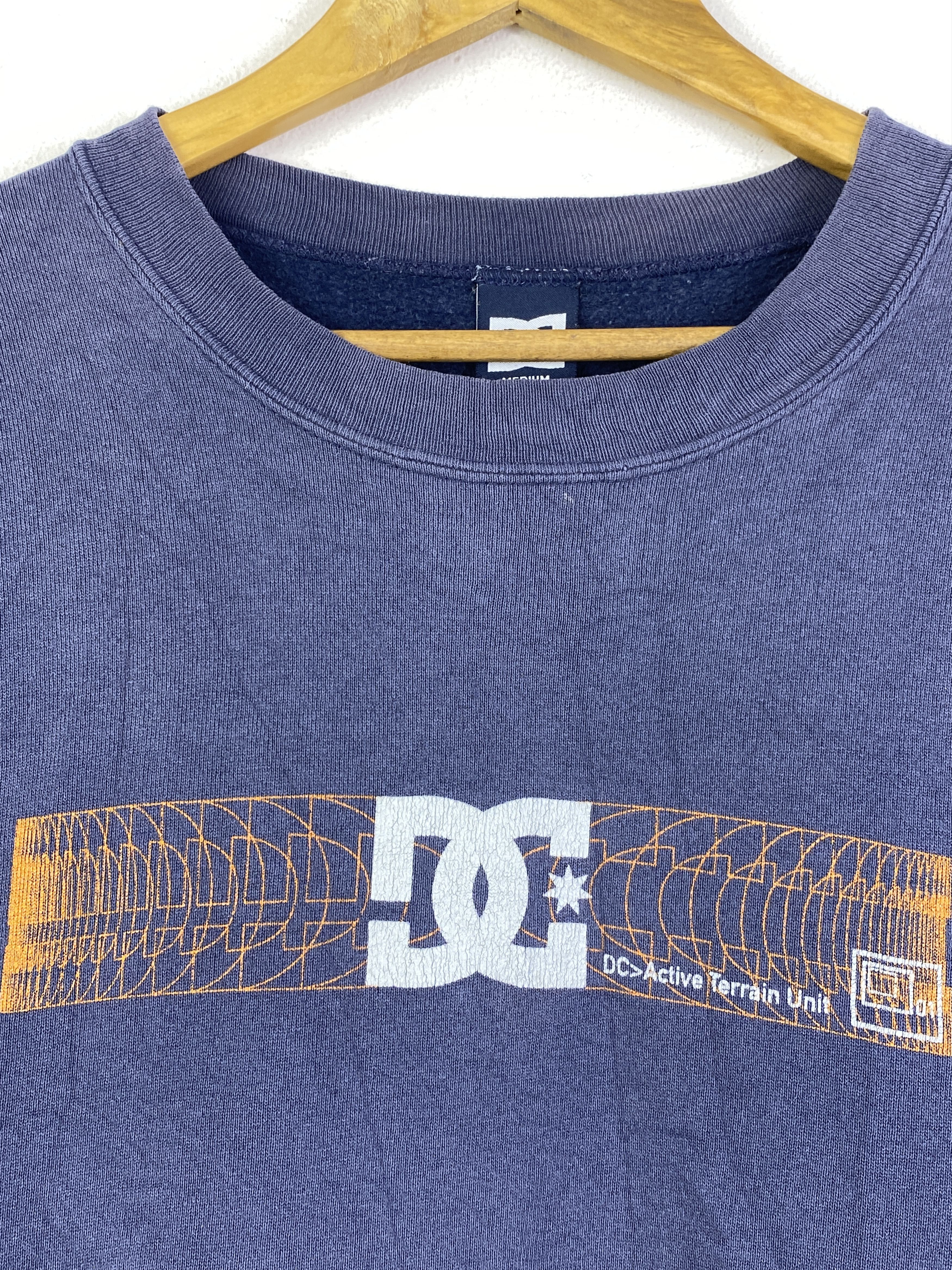 DC Vintage 90s DC Central Logo Pullover Sweatshirt SH0265 Size US M / EU 48-50 / 2 - 7 Thumbnail