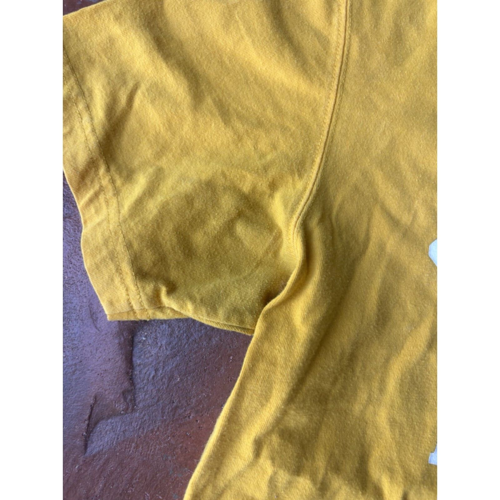 Abercrombie & Fitch VINTAGE Abercrombie & Fitch Muscle T-Shirt Mens Large Yellow Crew Neck Short Sleeve Logo Embroidered Swim Squad Y2K Outdoor Preppy Size US L / EU 52-54 / 3 - 4 Thumbnail