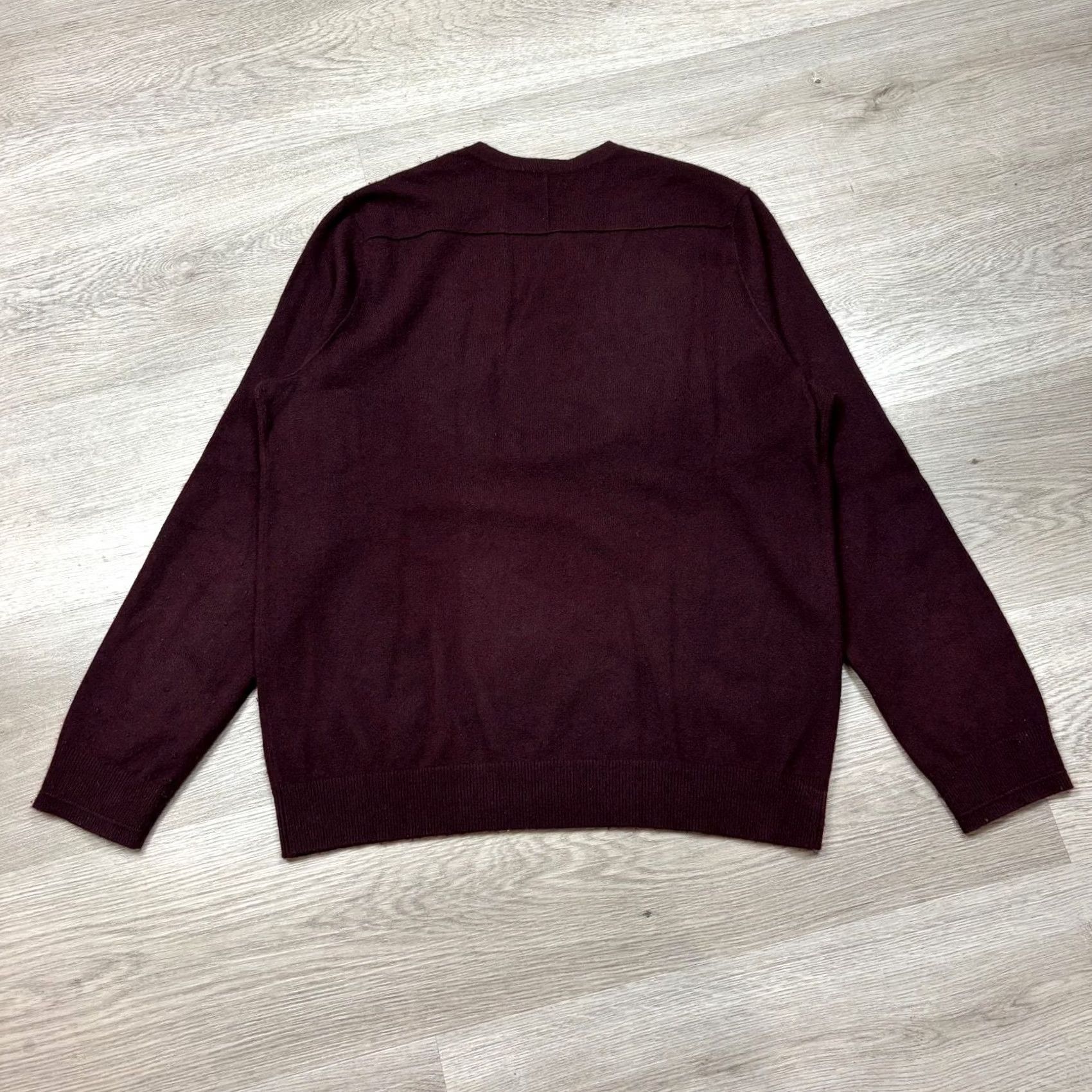 Vince Vince. 100% Cashmere V Neck Sweater Large Preppy Minimalist Men's Size US L / EU 52-54 / 3 - 3 Thumbnail